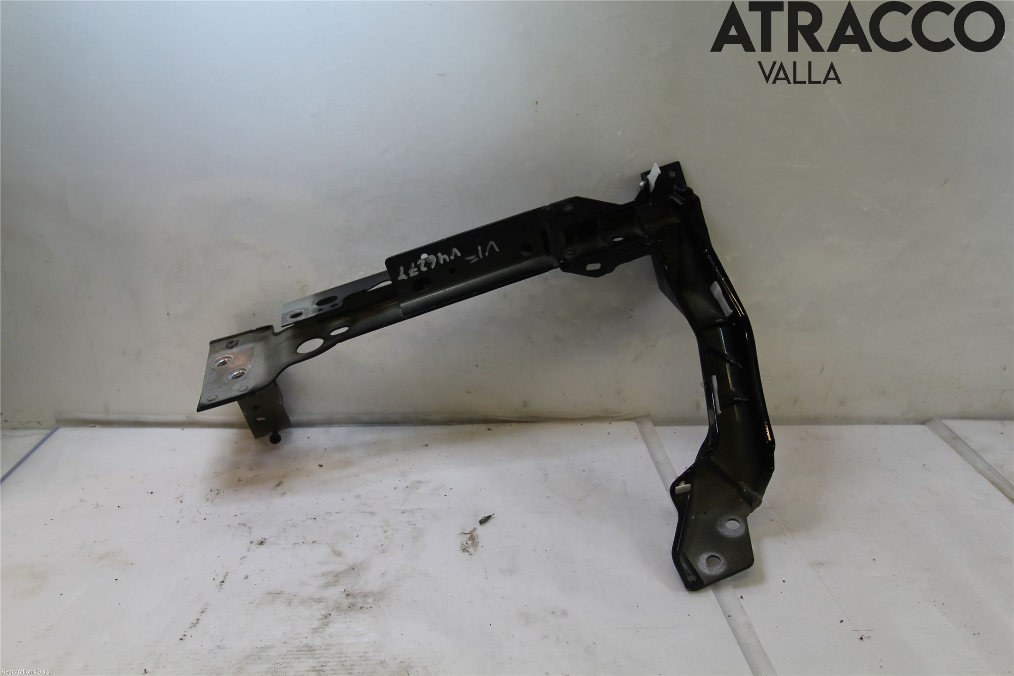 Jaguar F-PACE Frontlykt Holder-Feste