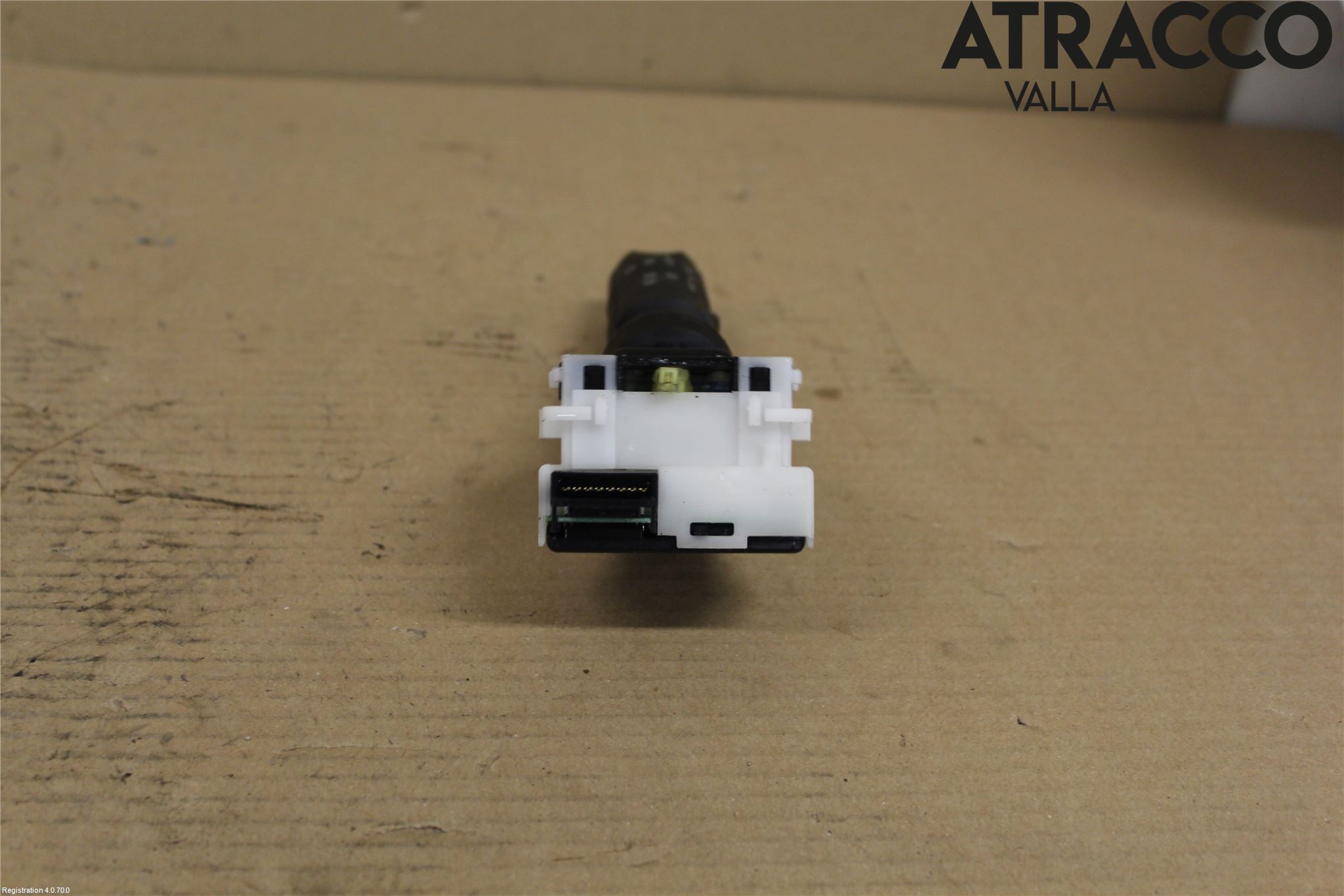 Nissan NAVARA 05-16 Bryter Ratt Blinklys - Lys