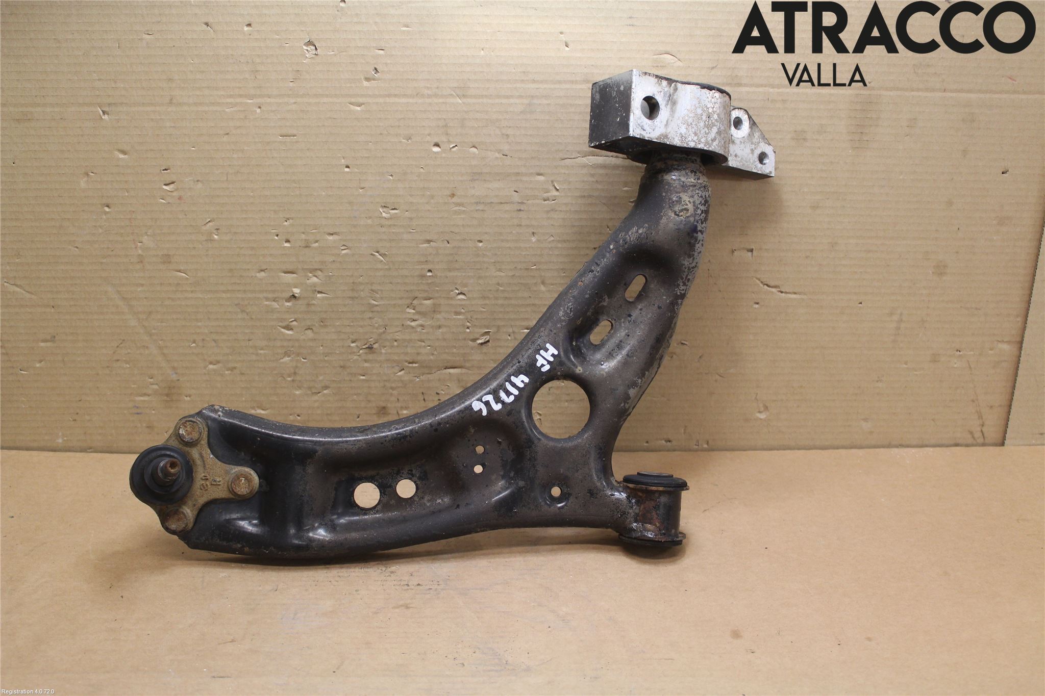 Volkswagen VW GOLF PLUS/CROSS GOLF 04-14 Bærearm Foran Høyre Nedre