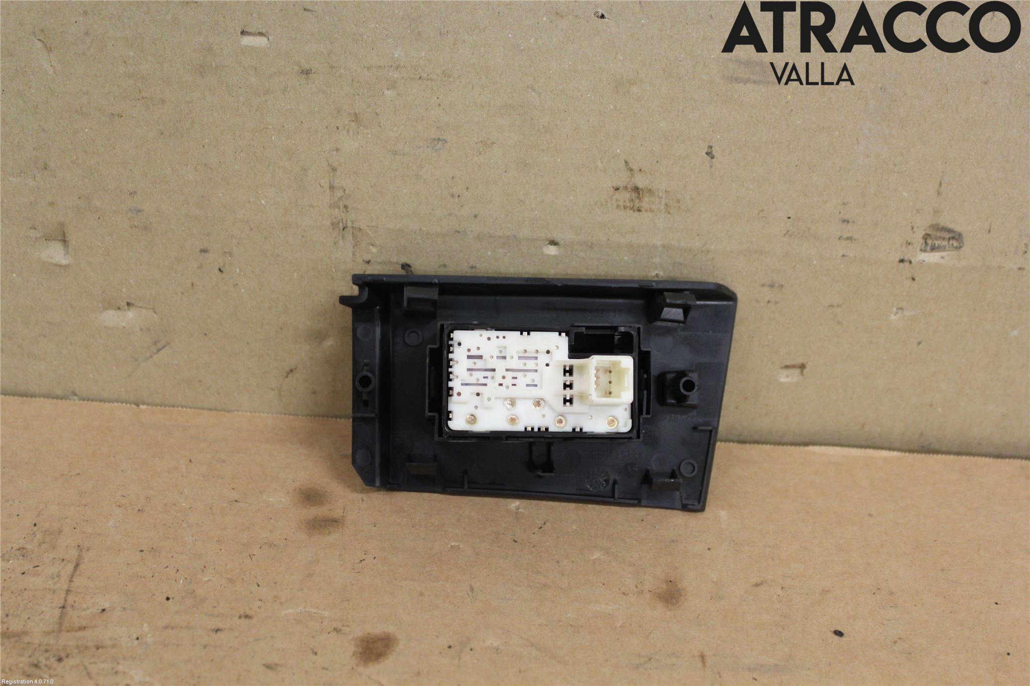Toyota AURIS 13-19 Bryter Vindusheis