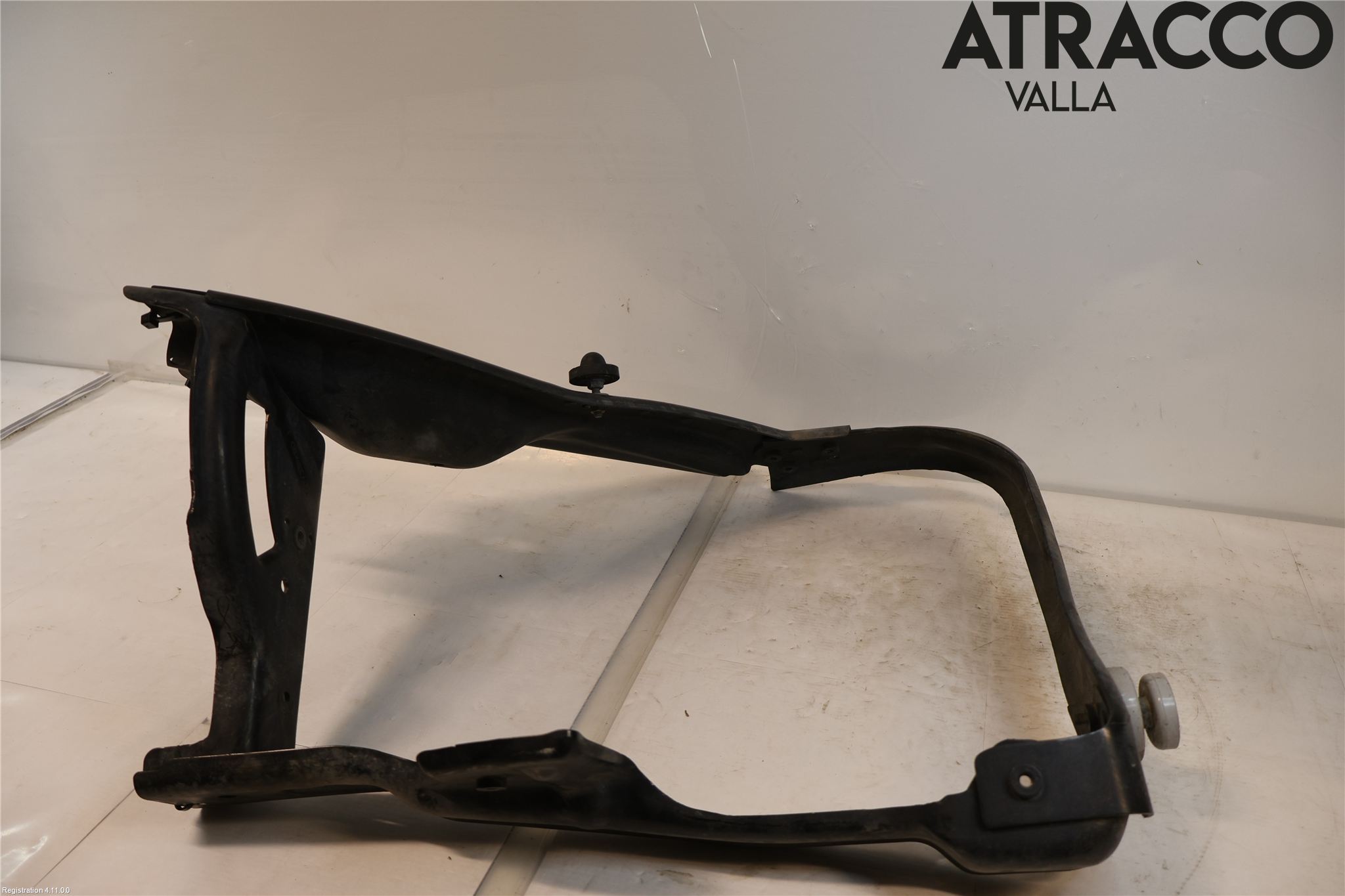 Mercedes-Benz MB R-KLASS (W251) 05-13 Frontlykt Ramme H Lyktering