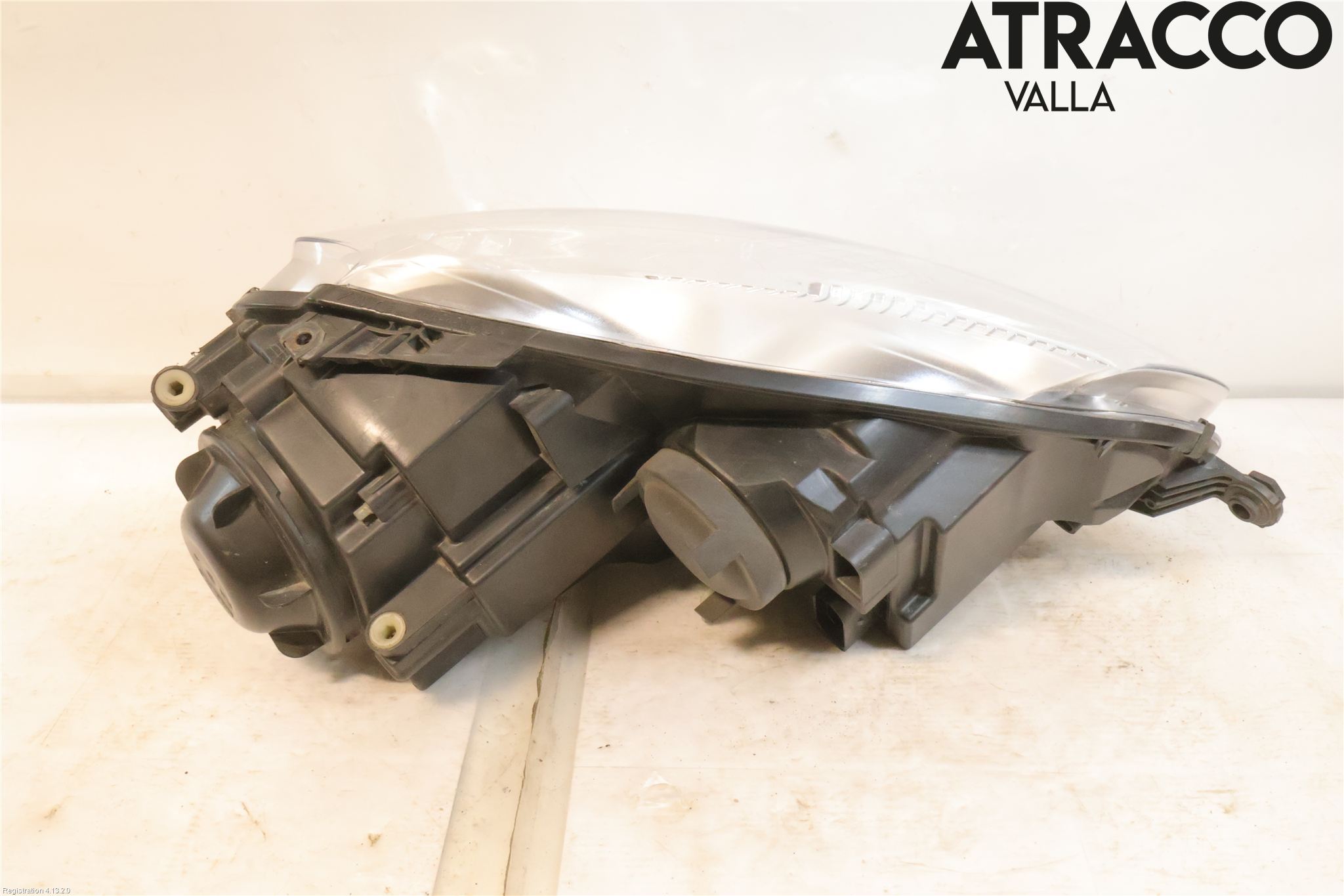 Volkswagen VW GOLF V 04-09 Frontlykt Venstre
