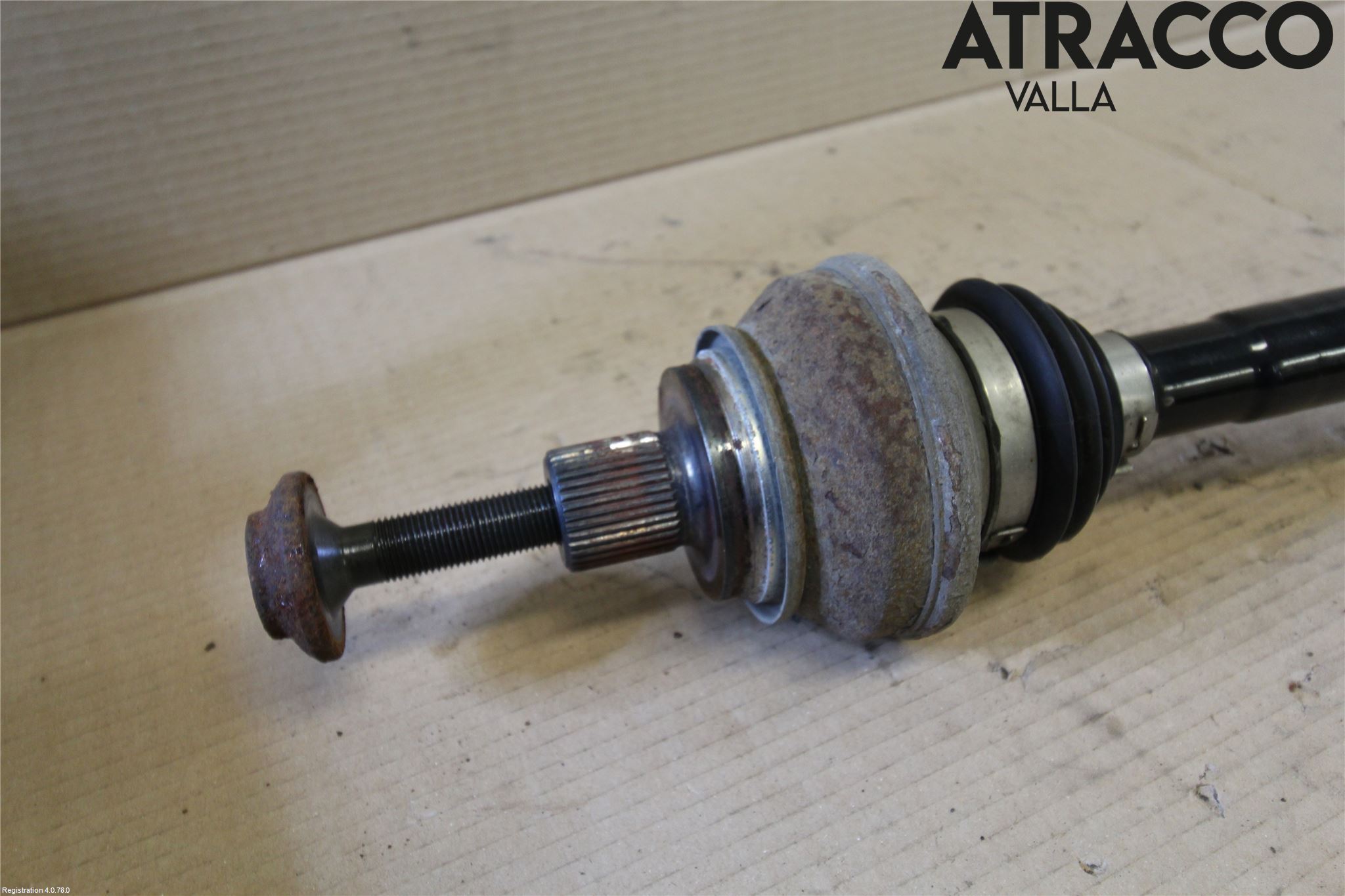 Audi A4/S4 B9 16-19 Drivaksel Bak Kompl  V = H