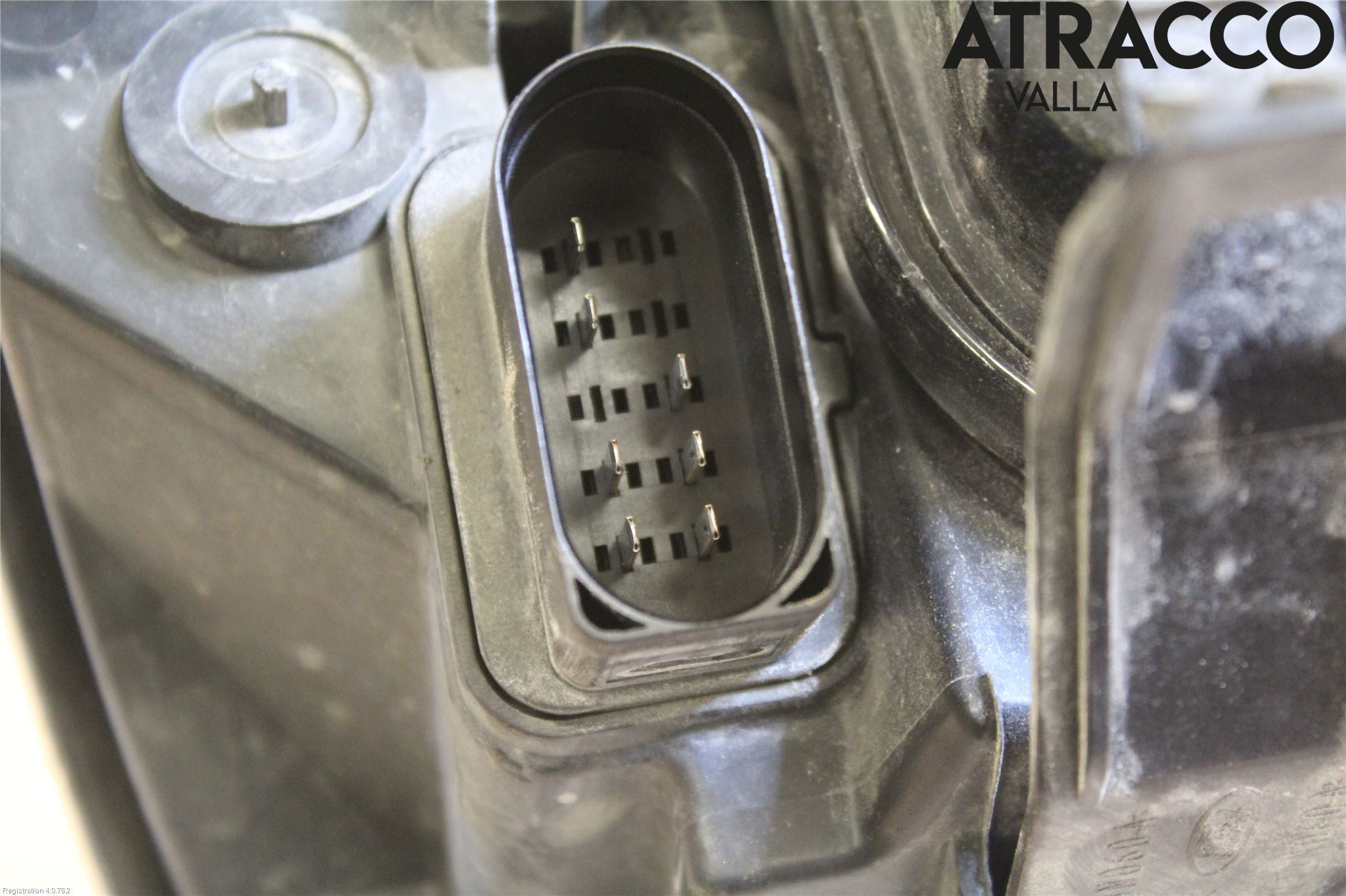 Ford FOCUS     04-07 Frontlykt Venstre