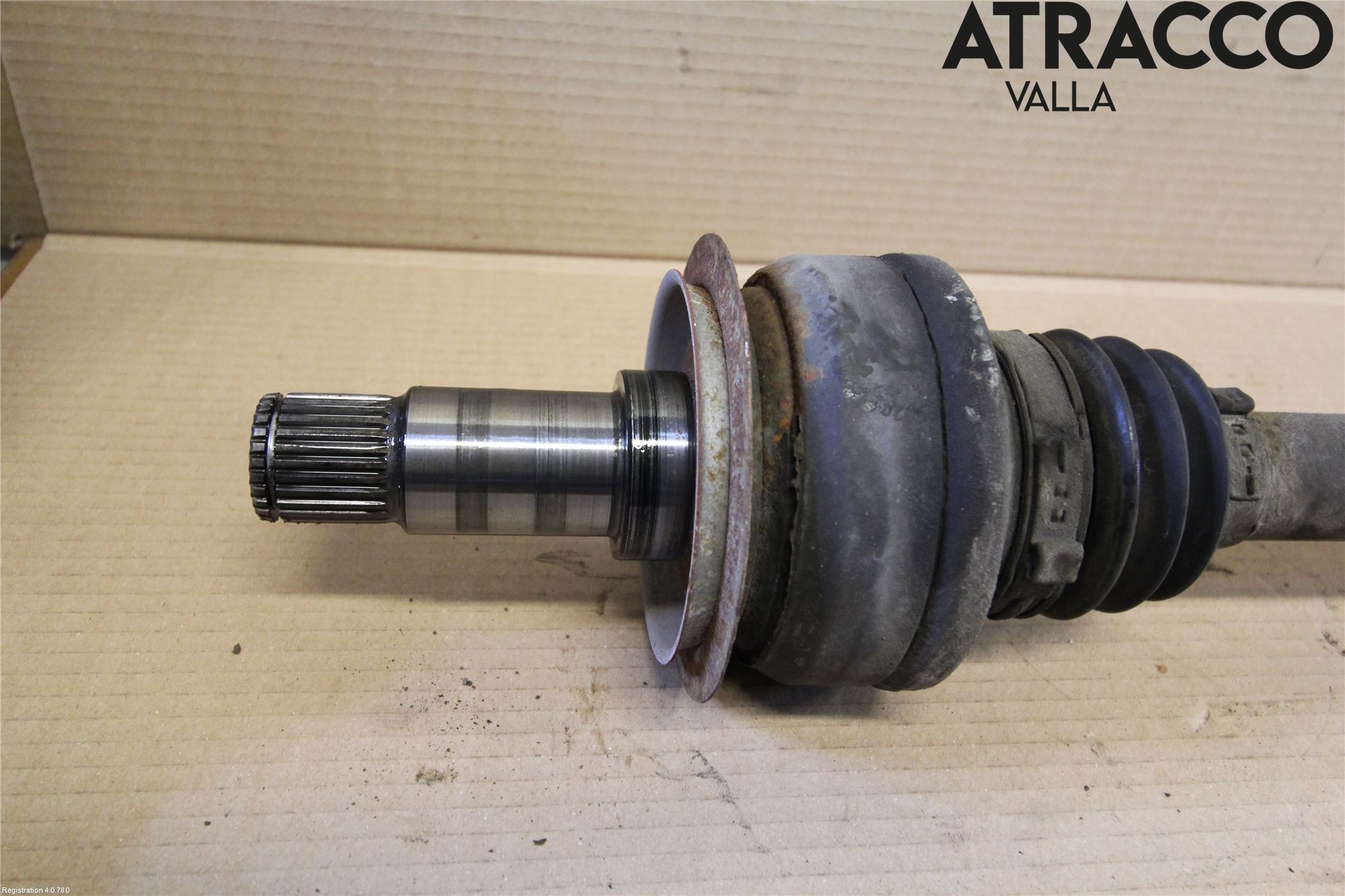 Mercedes-Benz MB E-KLASS (W212) 09-16 Drivaksel Bak Kompl  V = H