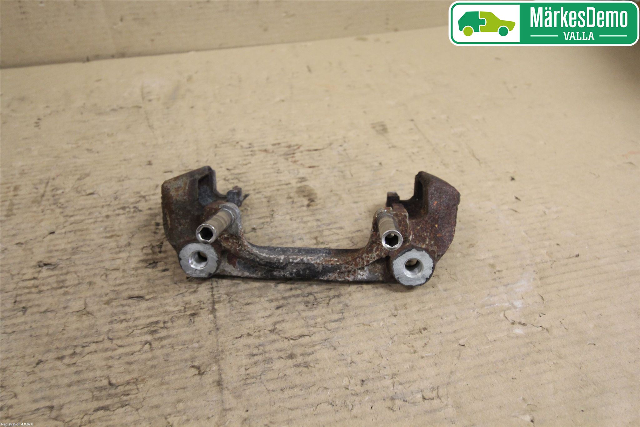 Dacia DUSTER 10-17 Bremsecaliper Feste Holder