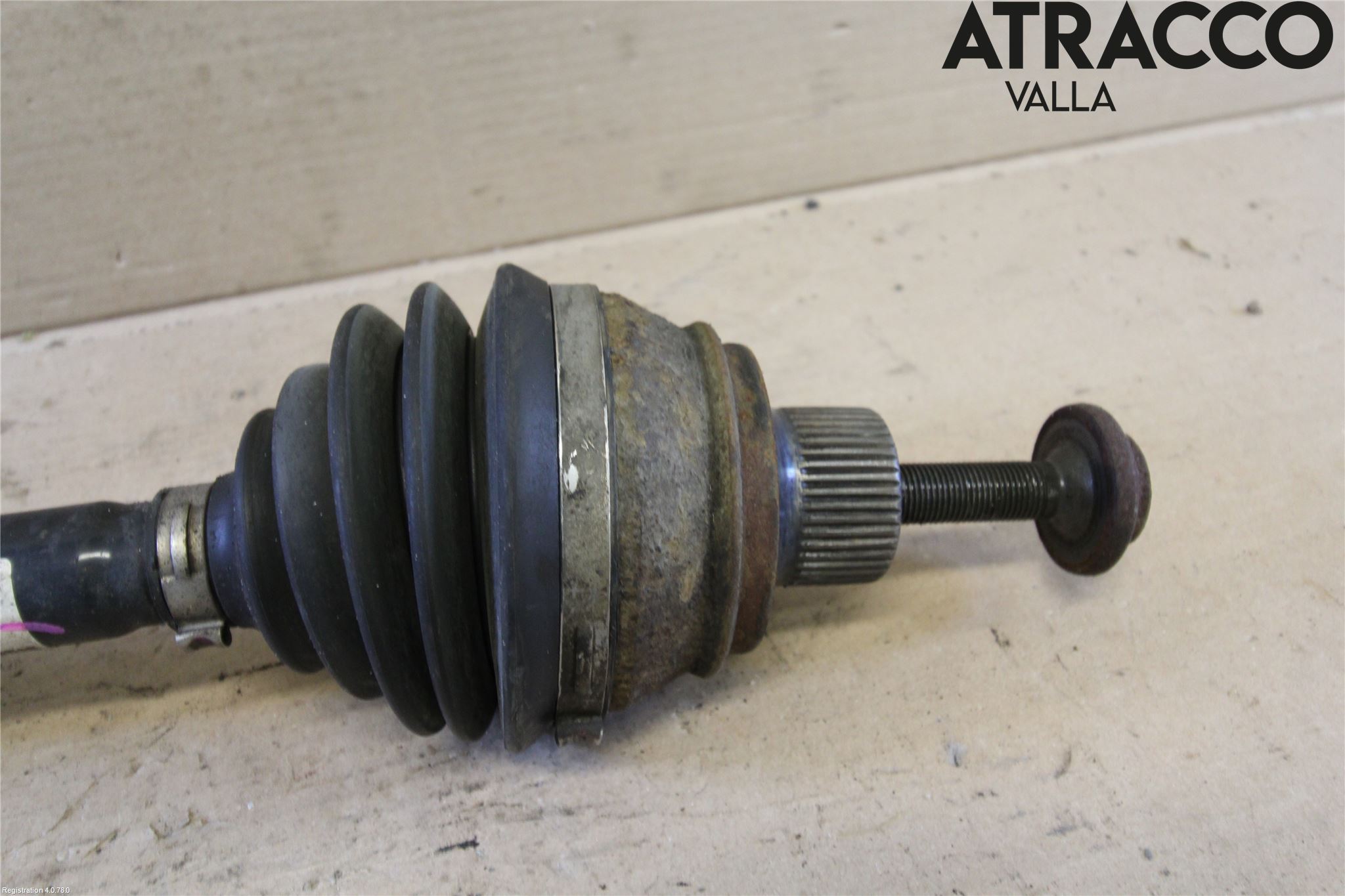 Audi A4/S4 08-11 Drivaksel Foran Kompl Høyre
