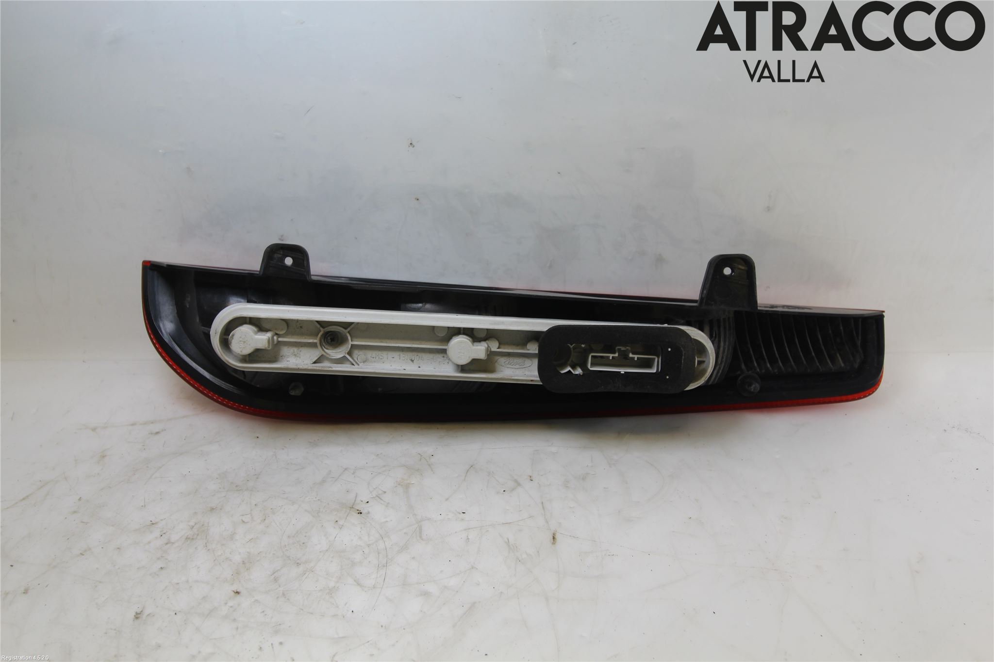 Ford FOCUS     04-07 Baklykt Venstre