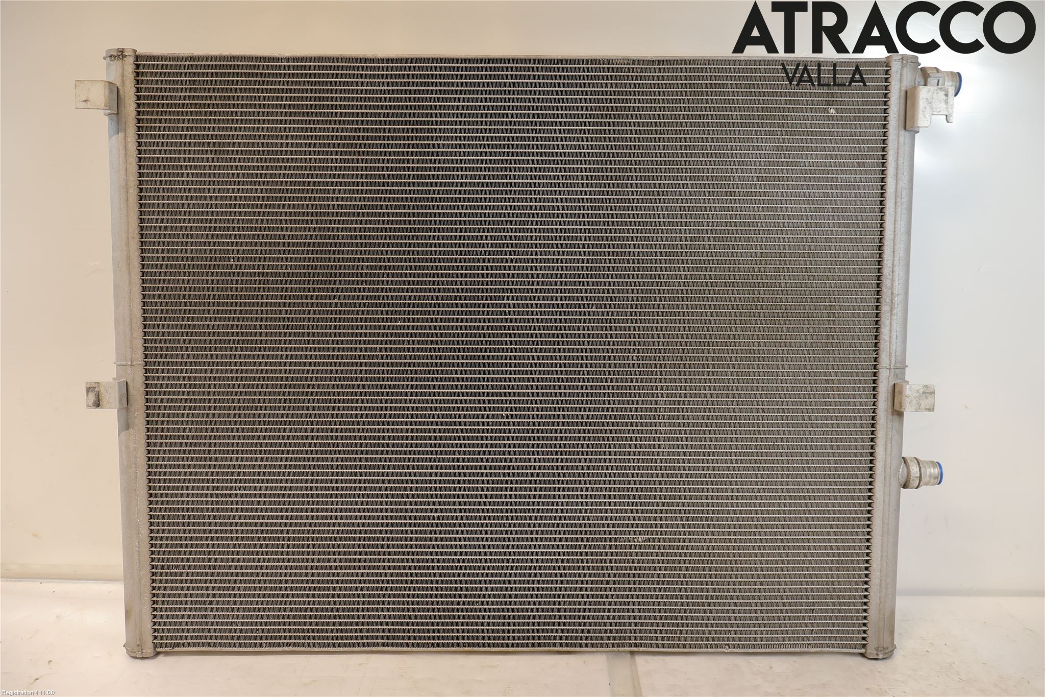 BMW 5 G30/G31/F90 17-23 Radiator Automat