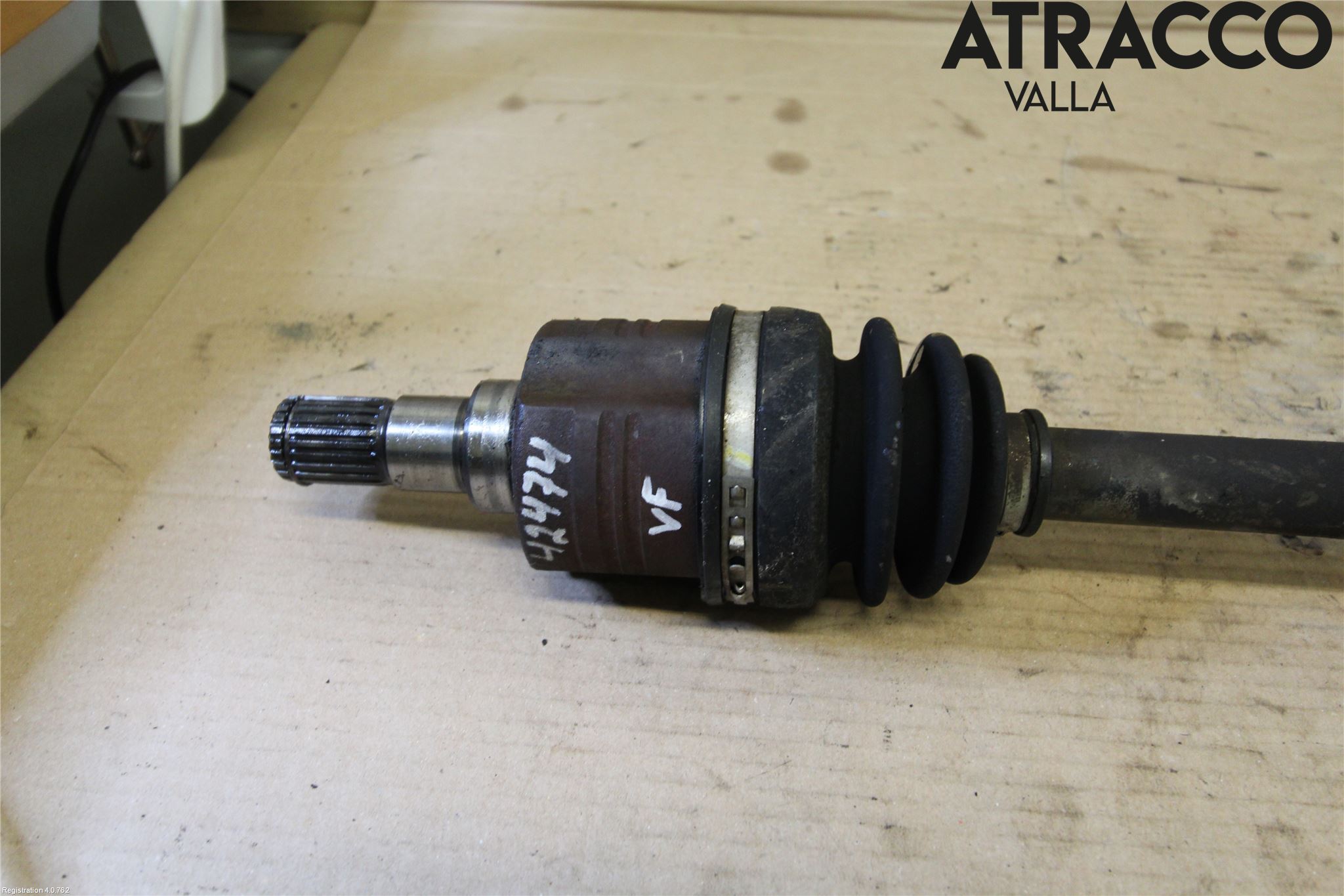 Suzuki SWIFT 05-10 Drivaksel Foran Kompl Venstre