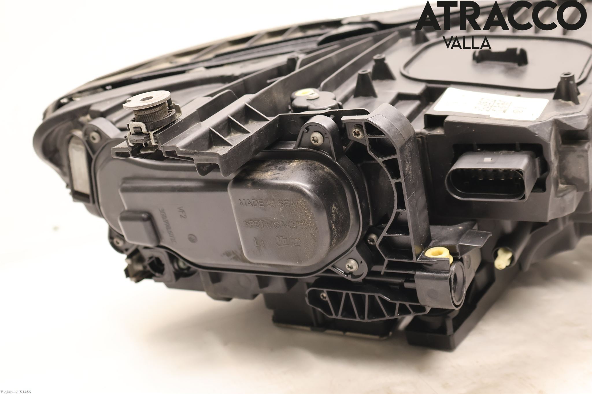 Volkswagen VW PASSAT 15-19 Frontlykt Venstre