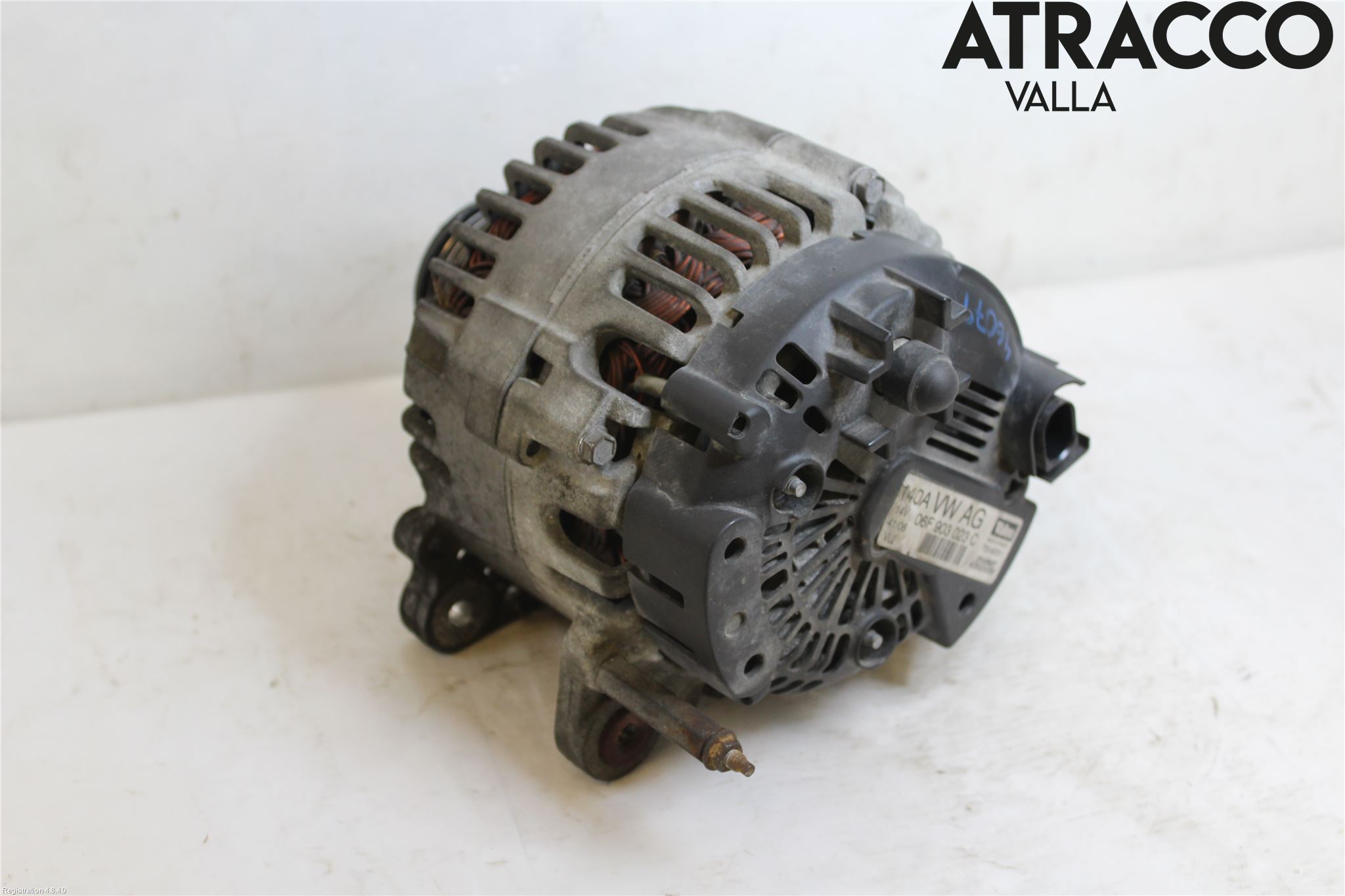 Volkswagen VW CADDY      04-10 Dynamo