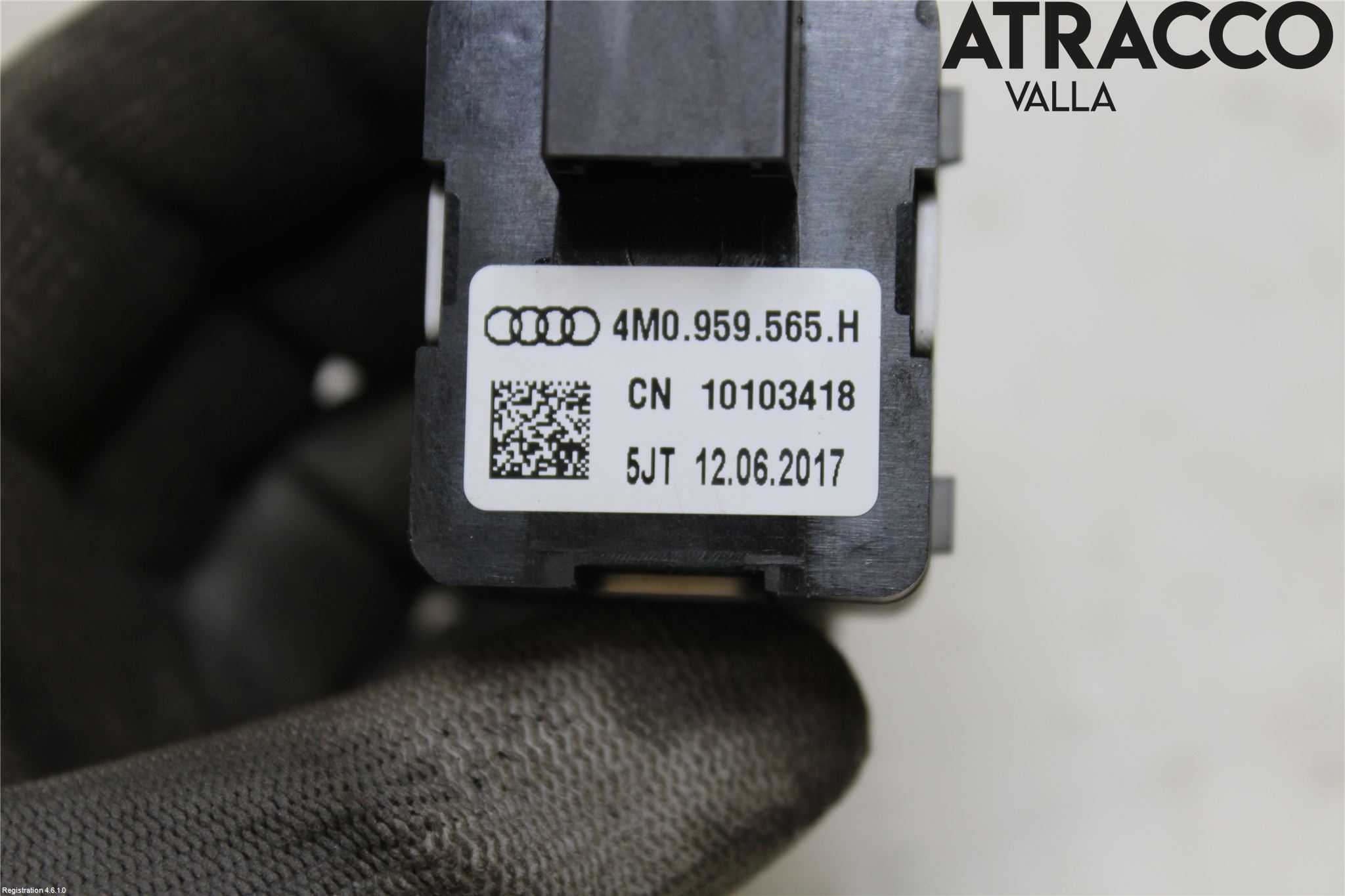 Audi A4/S4 B9 16-19 Bryter Speil