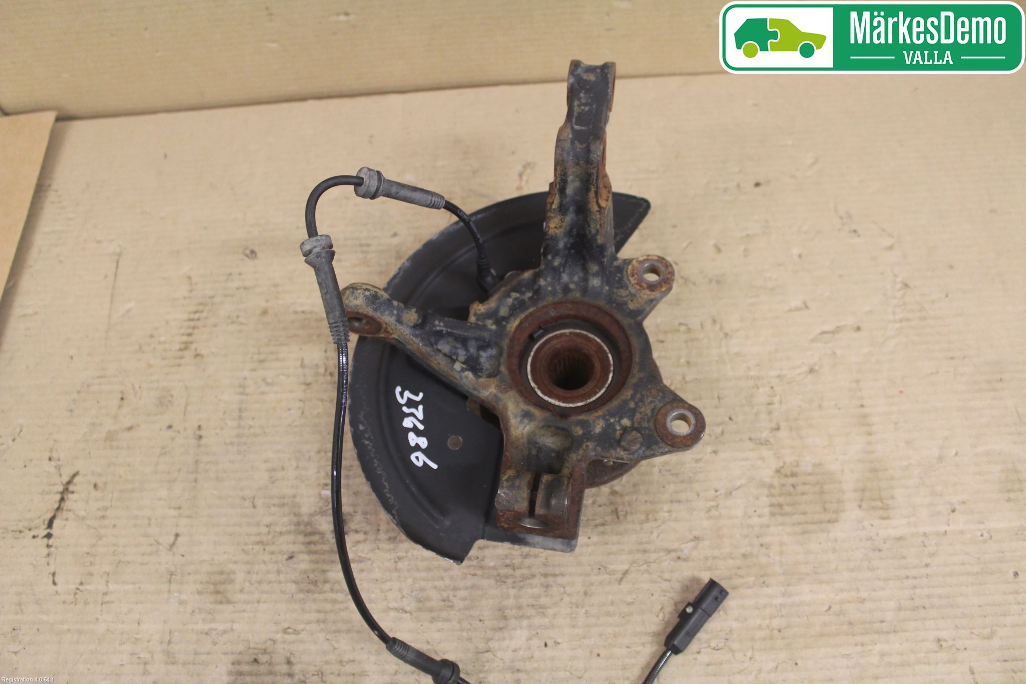 Renault CLIO IV 12-16 Spindel Vf