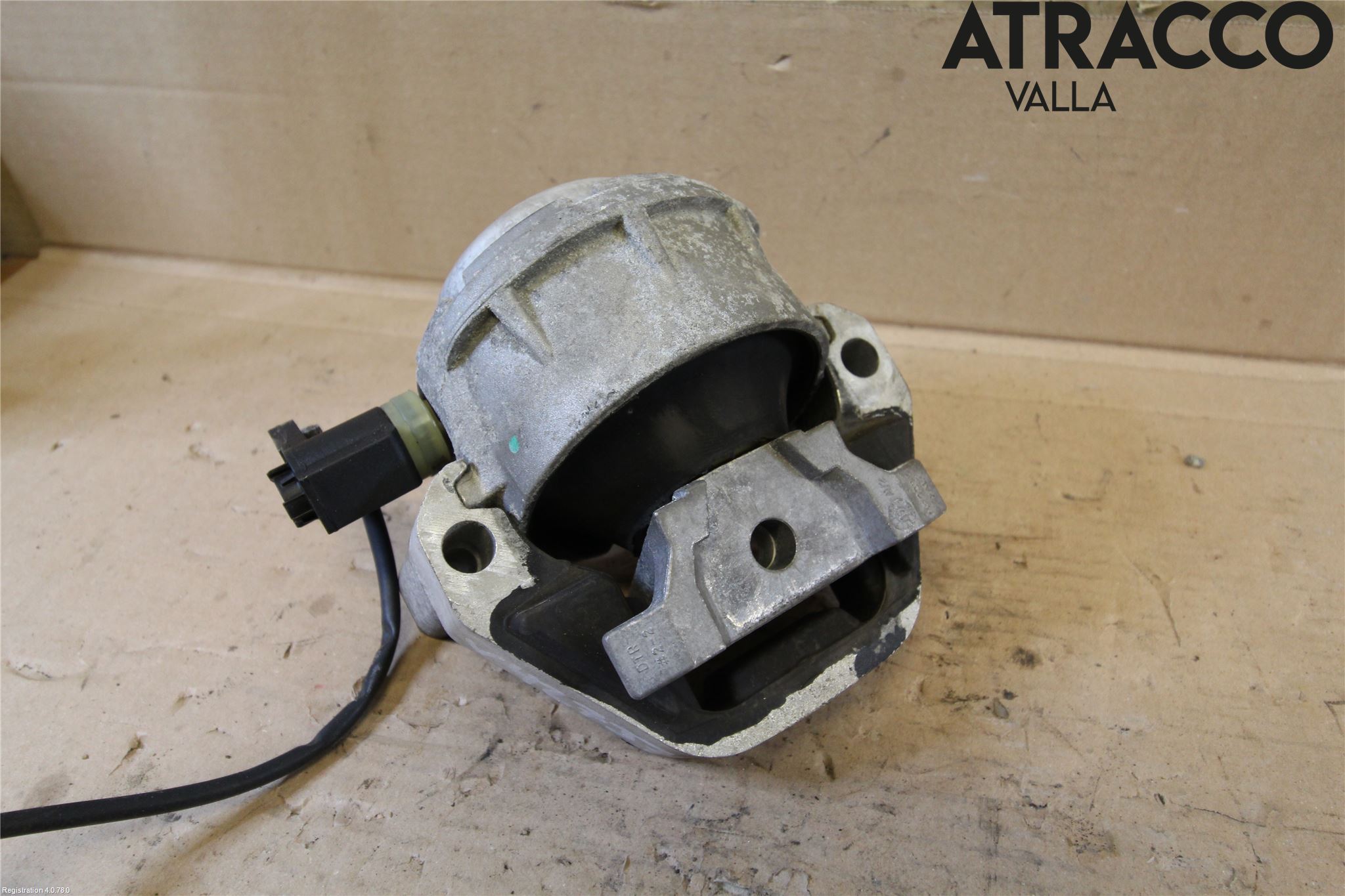 Audi A6 ALLROAD 12-18 Motor Feste Gummi