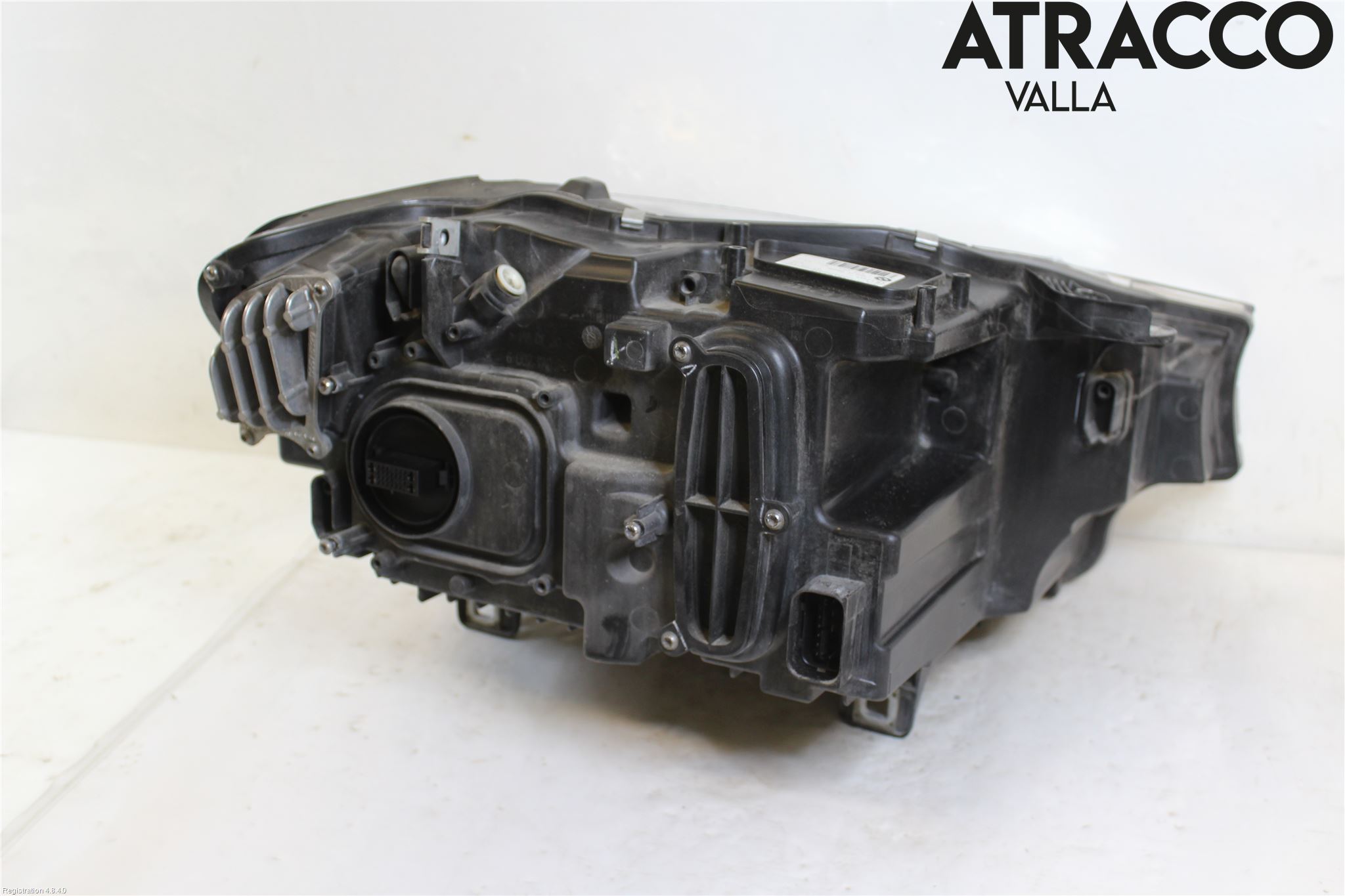 BMW X4 F26 14-18 Frontlykt Venstre