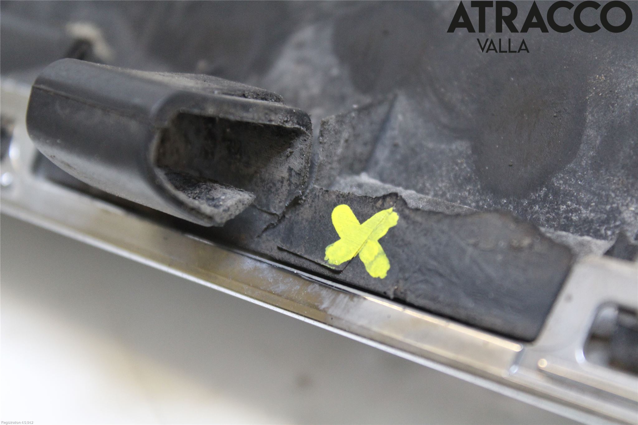Volkswagen VW PASSAT 01-05 Grill Komplett