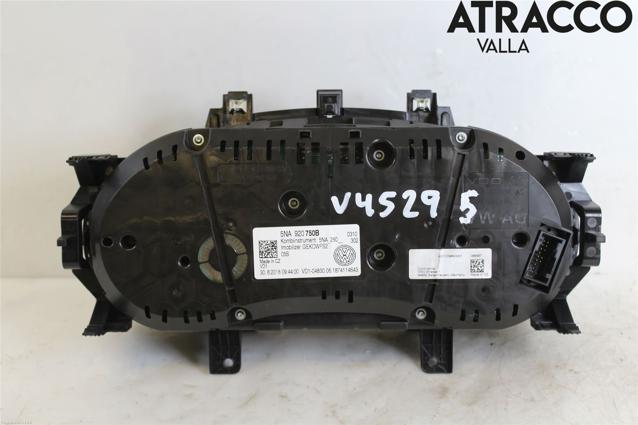 Volkswagen VW TIGUAN 16-24 Instr Kombinert