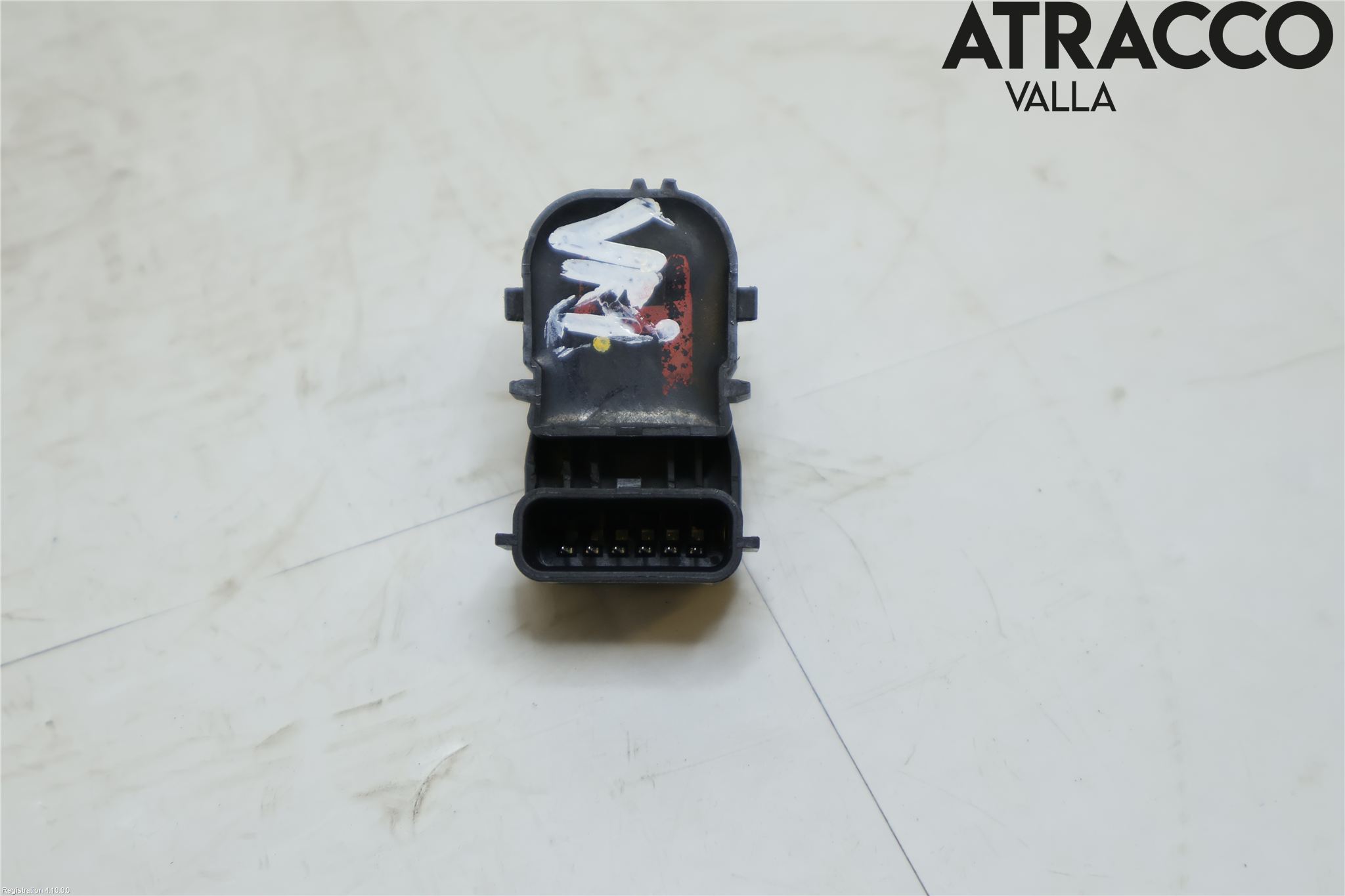 Kia SPORTAGE (QL) 16-21 Sensor Parkering Front