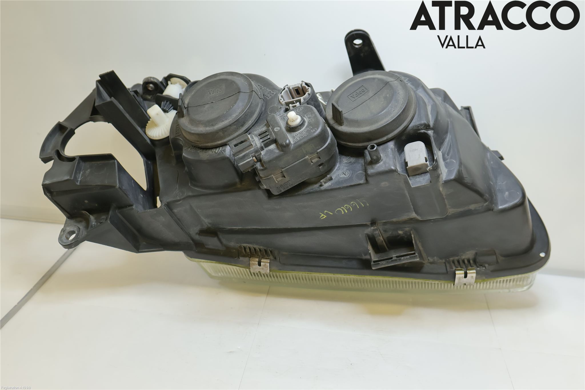 Nissan ALMERA    00-06 Frontlykt Venstre