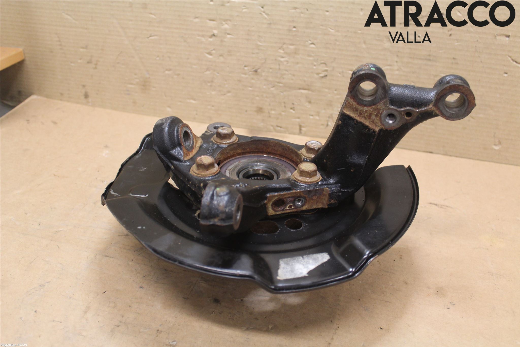 Toyota AURIS 13-19 Spindel Hf
