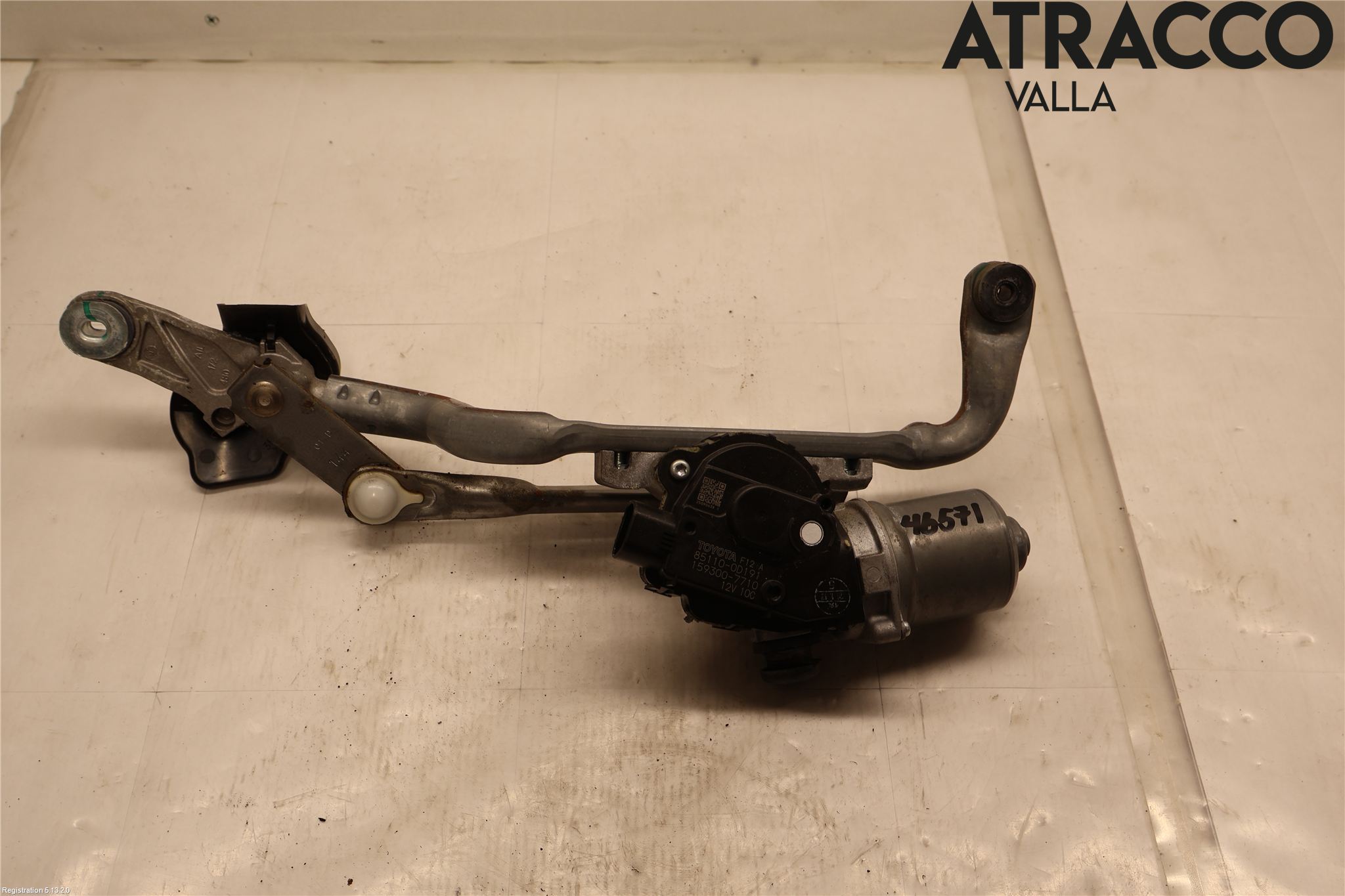 Toyota YARIS XP130 15-20 Viskermotor Frontrute