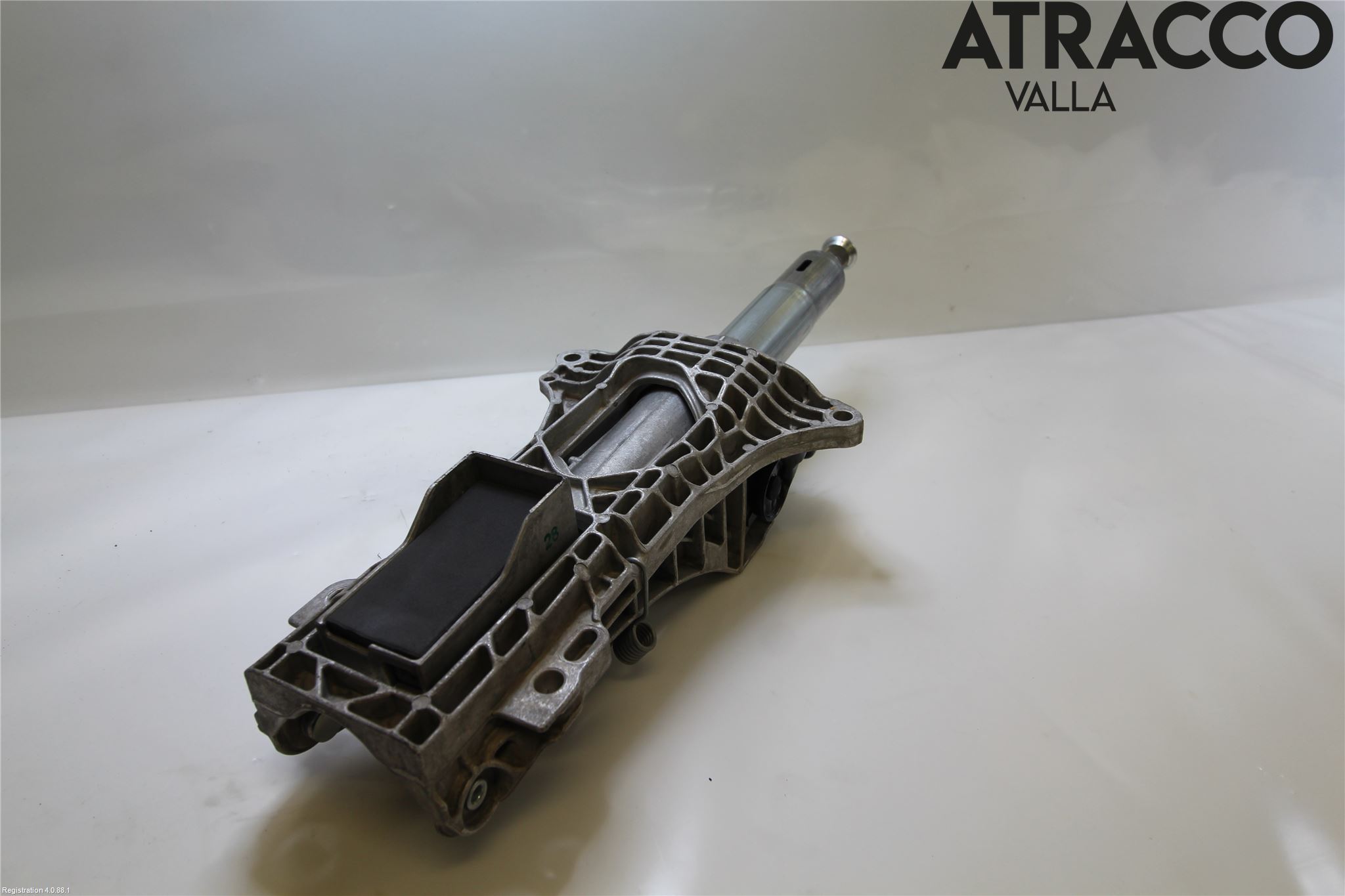 Mercedes-Benz MB E-KLASS (W213) 16-23 Rattakselaggregat Justerbart