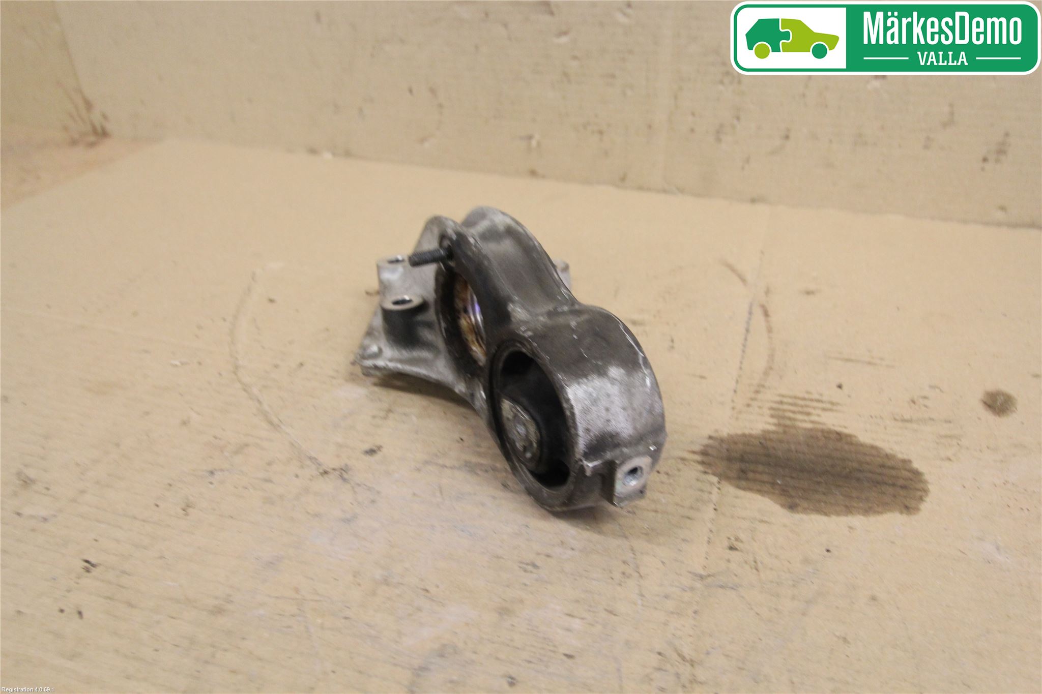 Peugeot 307     05-08 Motor Feste Stål-Alu