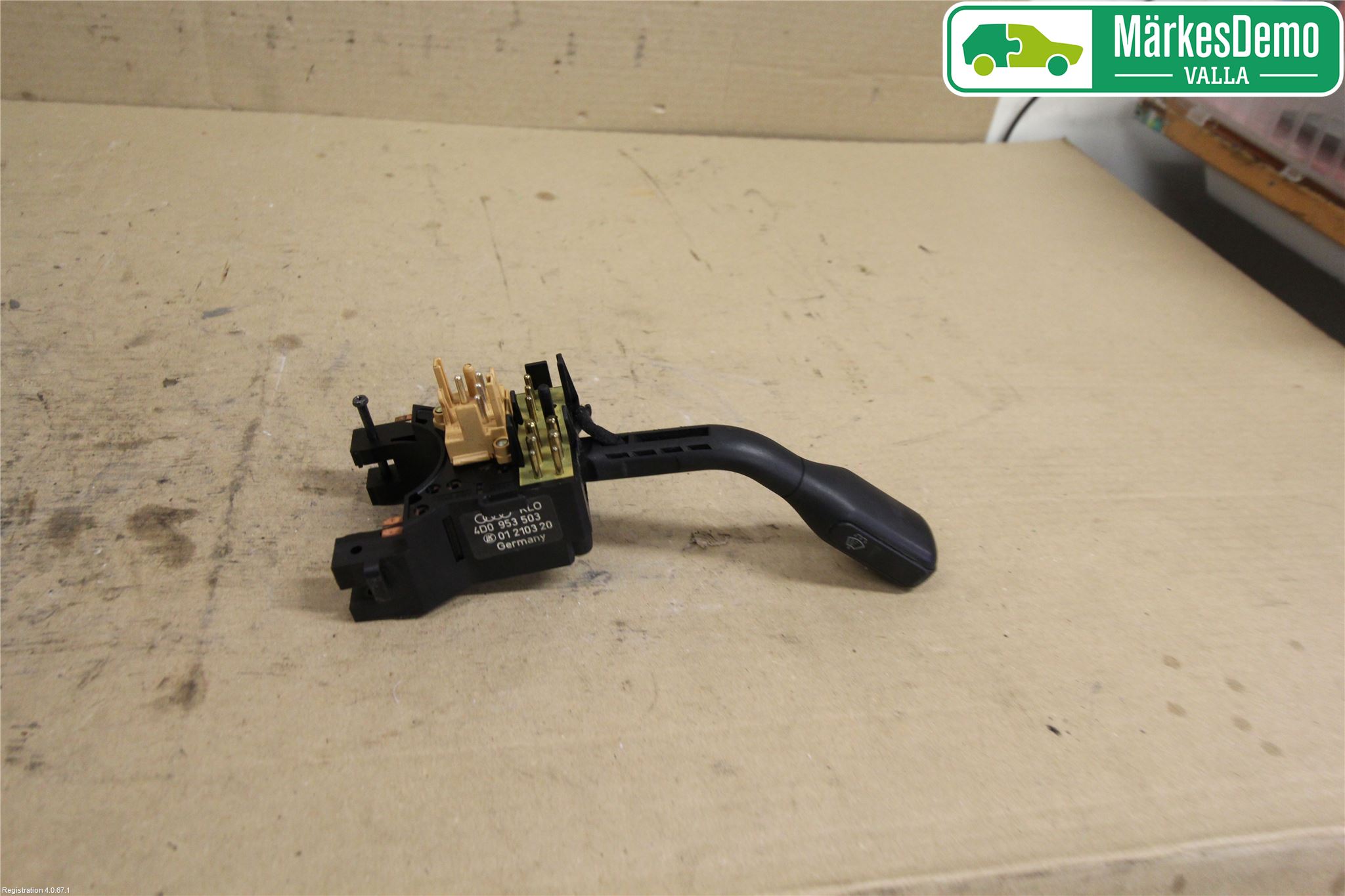 Audi A8/S8 4D 94-02 Bryter Ratt Visker - Spyler