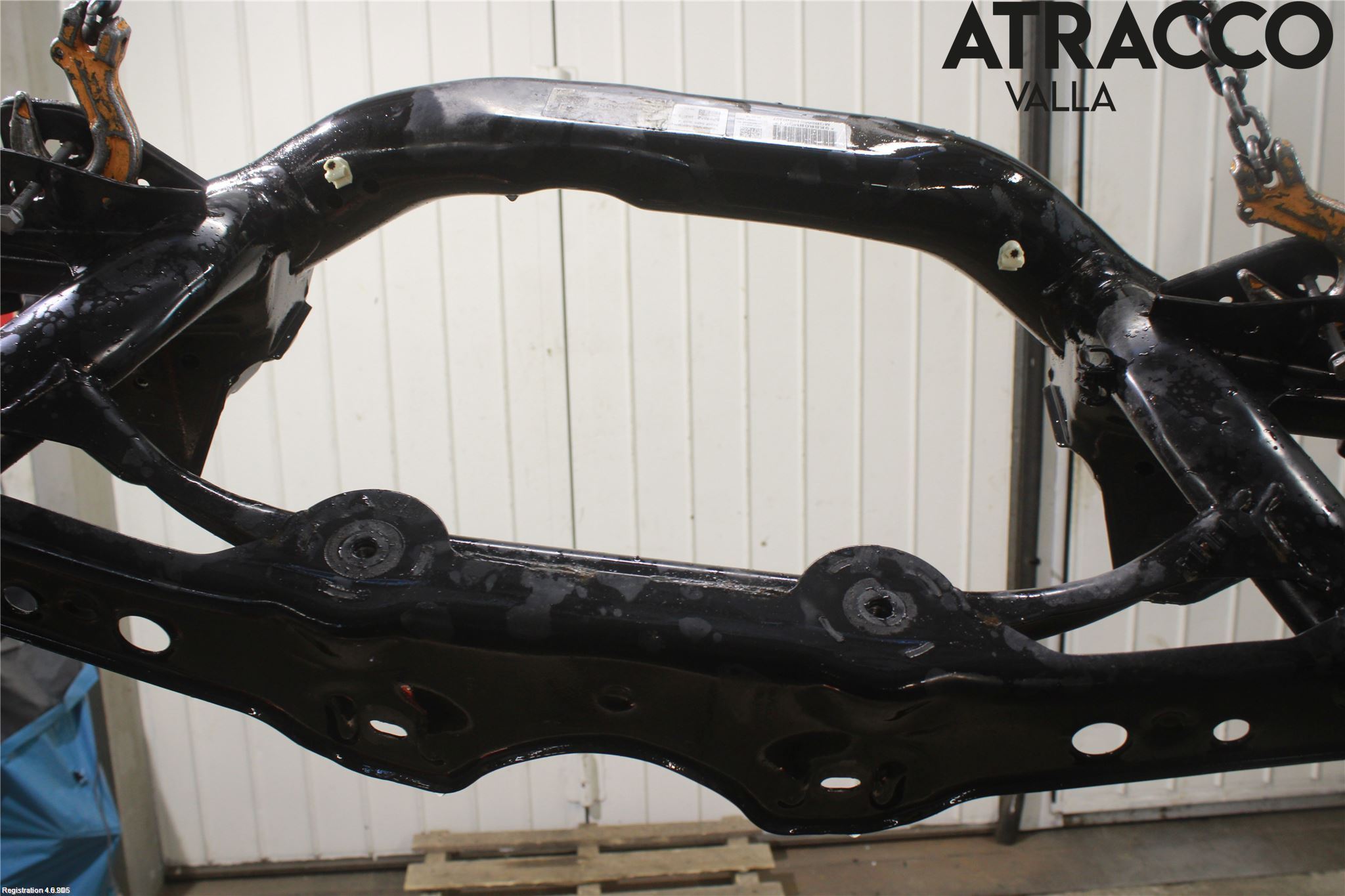 Volkswagen VW TIGUAN 16-24 Bakaksel Feste Travers-Ramme