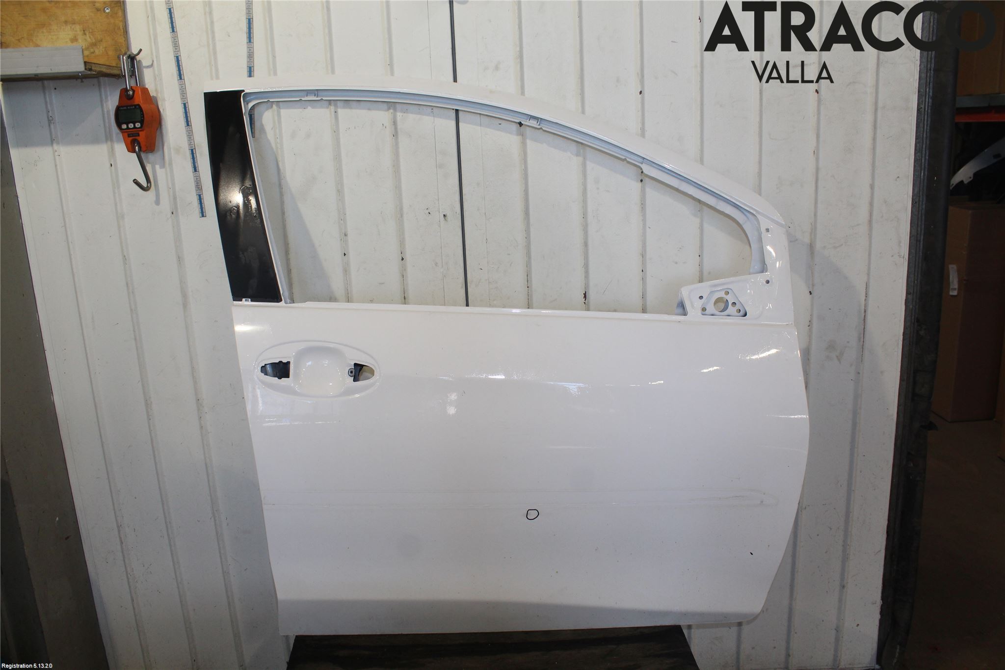 Toyota YARIS XP130 15-20 Dør 4D Foran Høyre