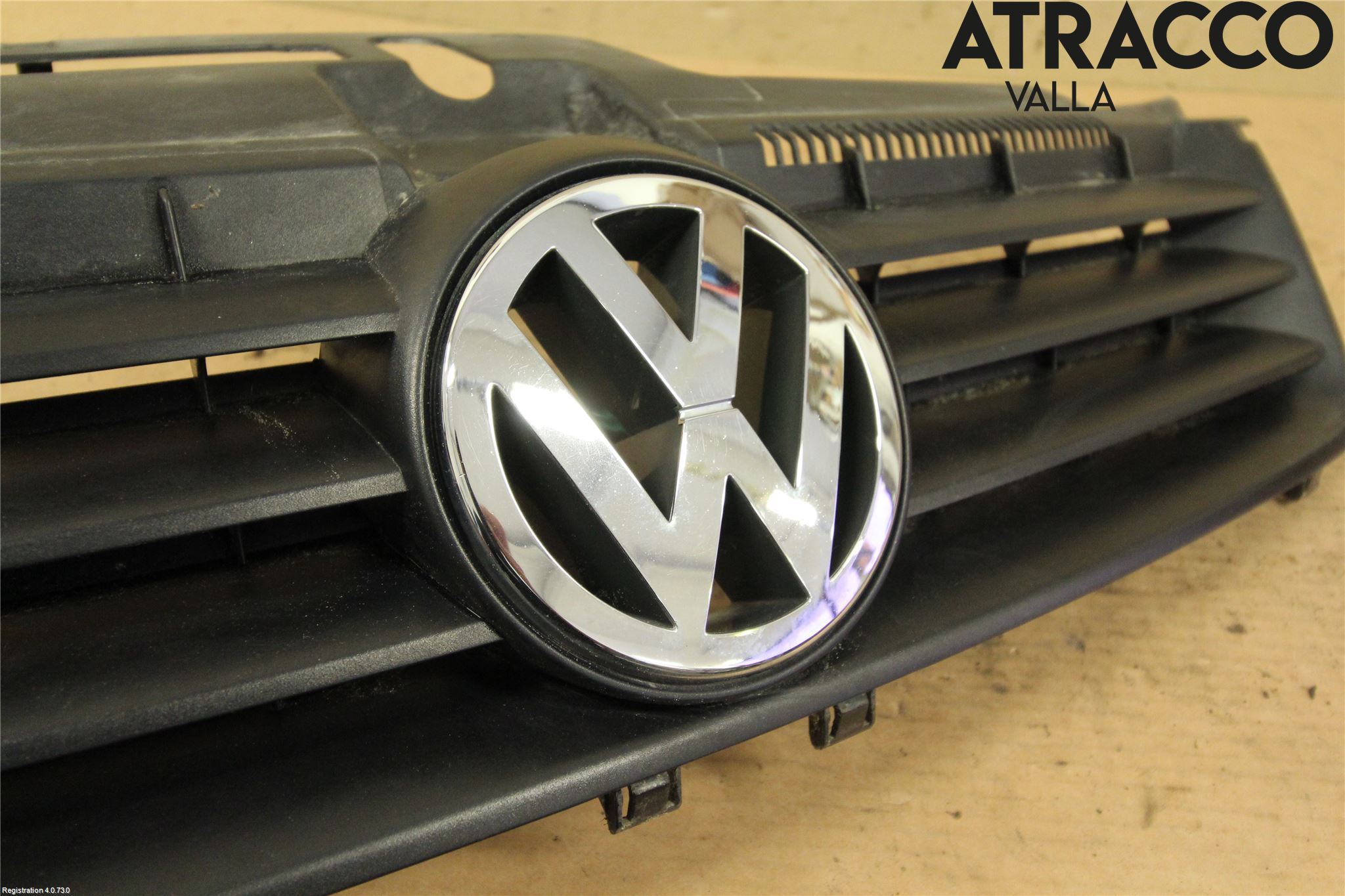 Volkswagen VW POLO 02-05 Grill Komplett