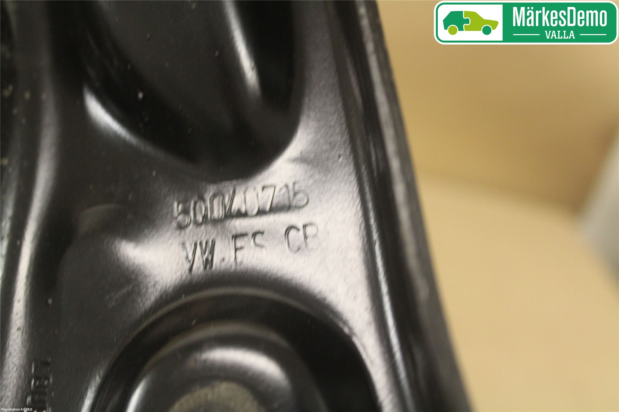Skoda OCTAVIA (5E) 13-20 Bærearm Foran Venstre Nedre