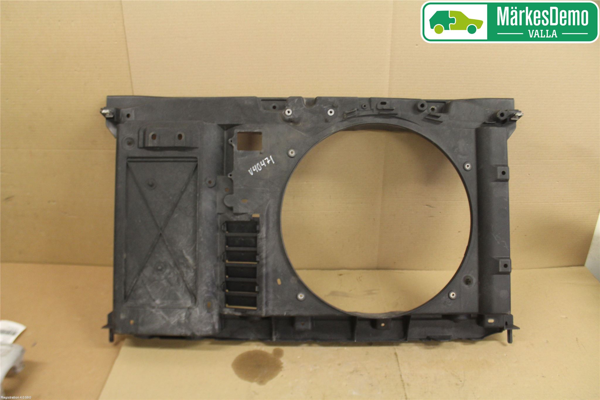 Peugeot 307     05-08 Kjølevifte-Radiator Hus-Kåpe