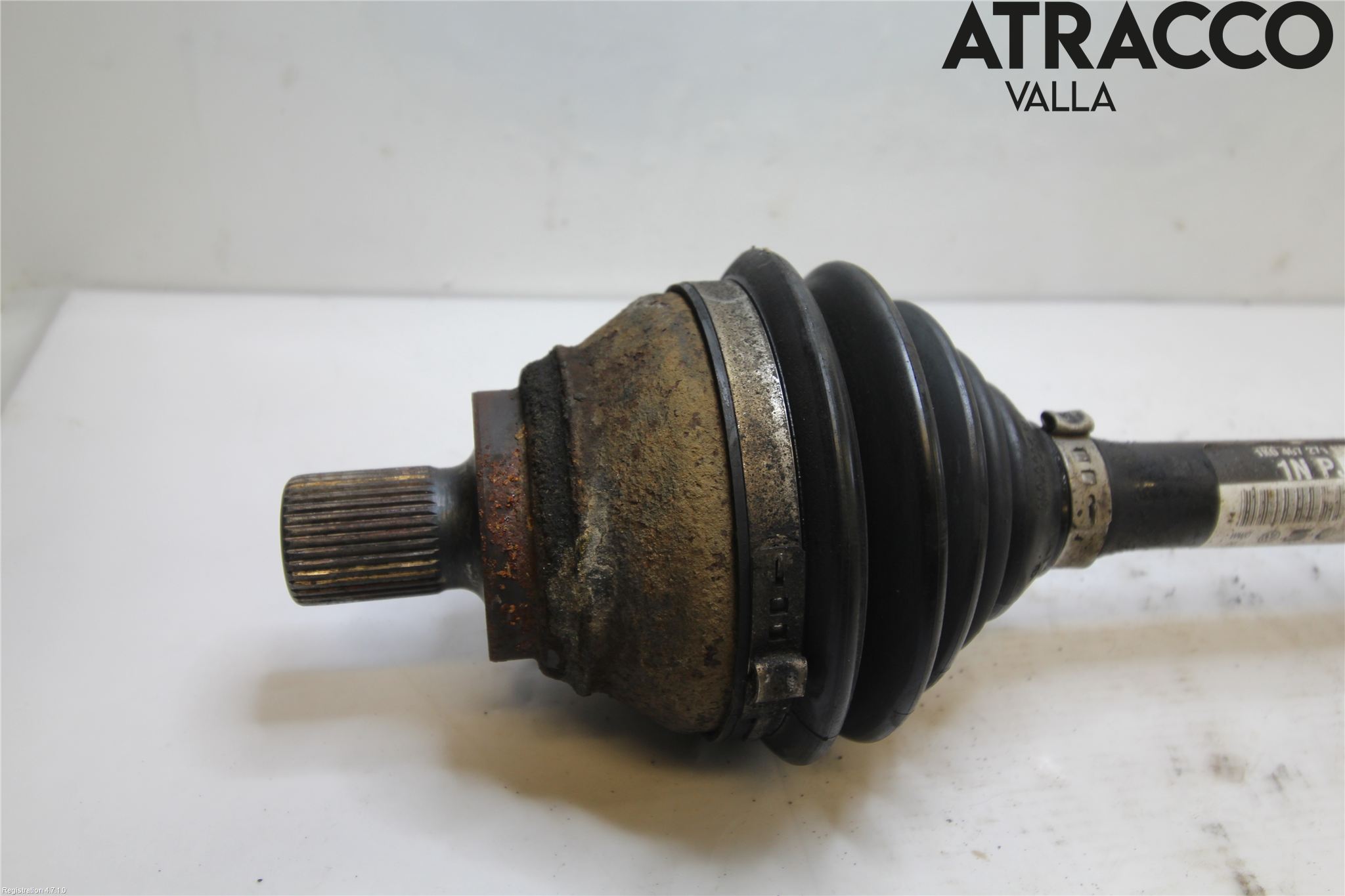 Volkswagen VW PASSAT 11-14 Drivaksel Foran Kompl Venstre