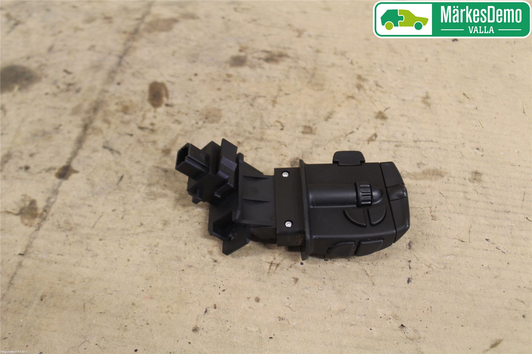 Renault LAGUNA III 08-10 Bryter Ratt Radio-Stereo