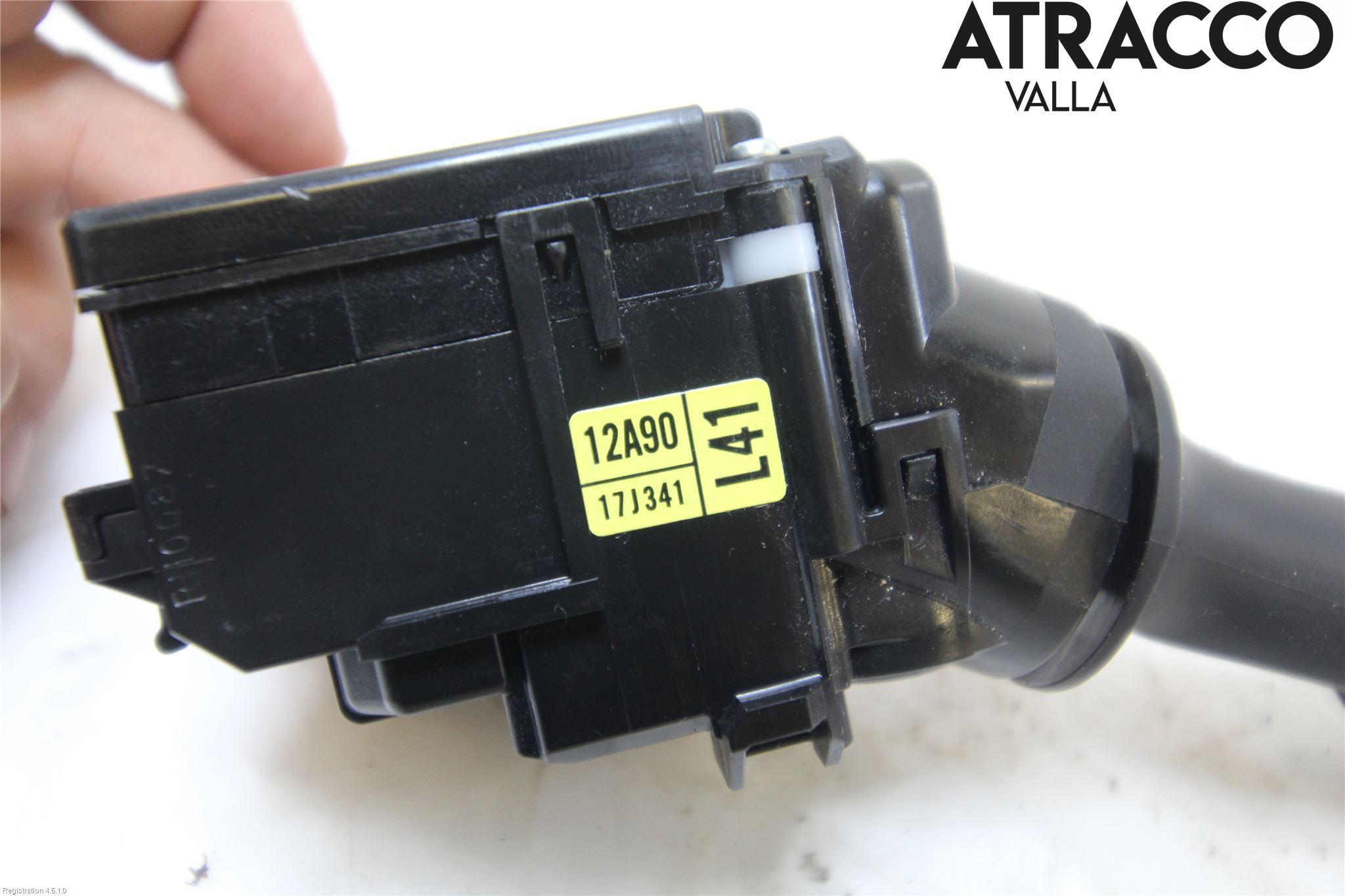 Toyota RAV4 13-18 Bryter Ratt Visker - Spyler