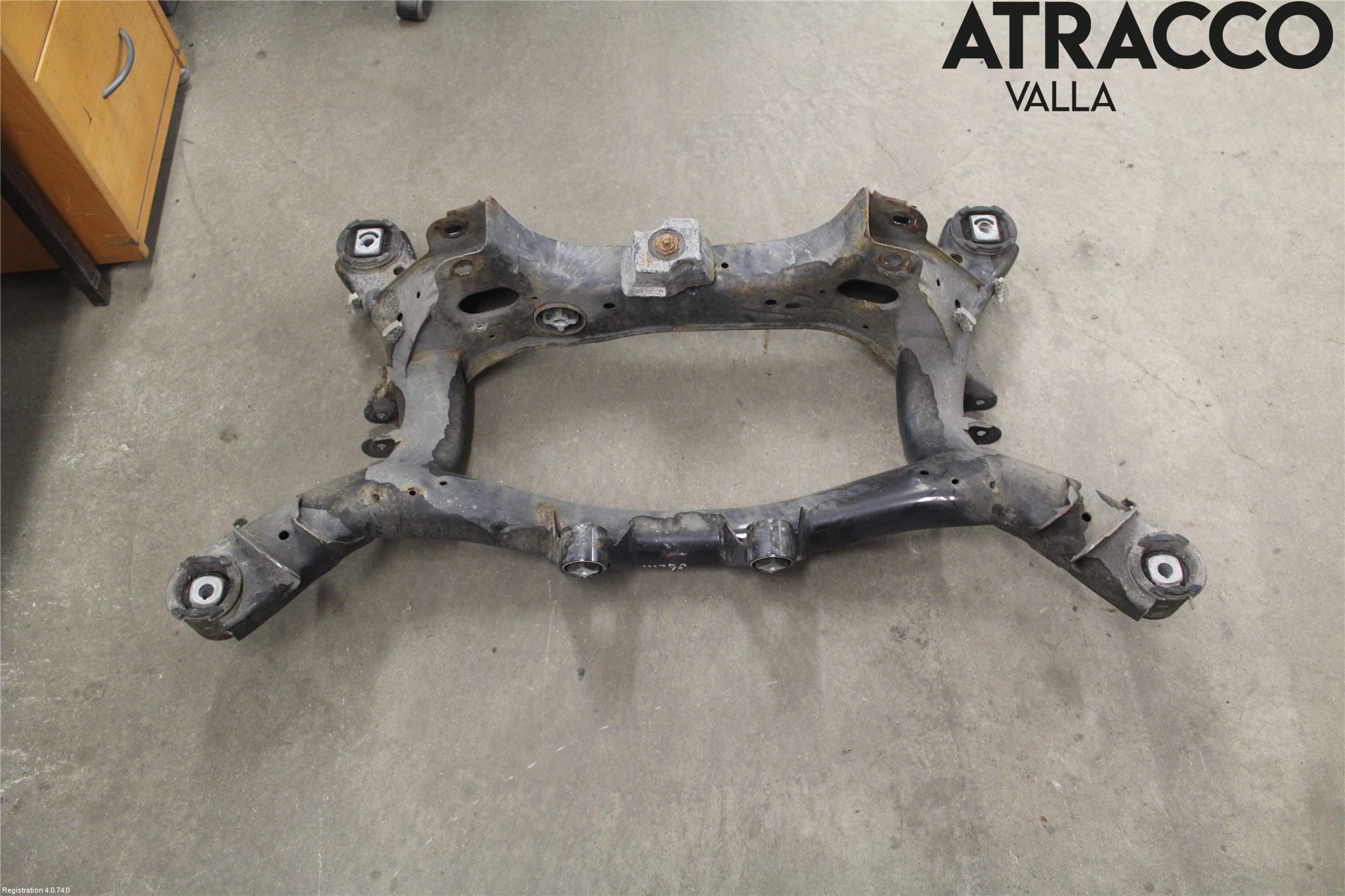 BMW 3 F30/F31/F80 12-19 Bakaksel Feste Travers-Ramme
