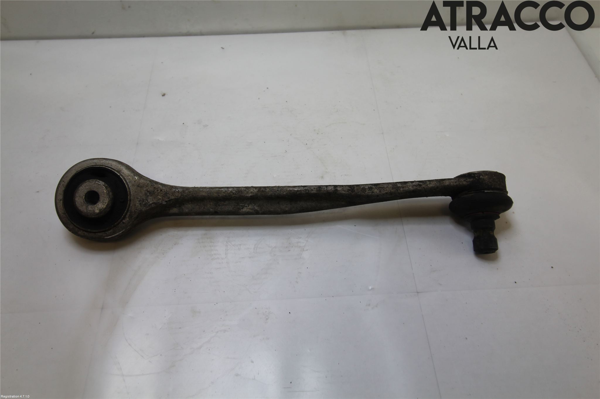 Audi A4 12-15 Bærearm Foran Høyre Øvre