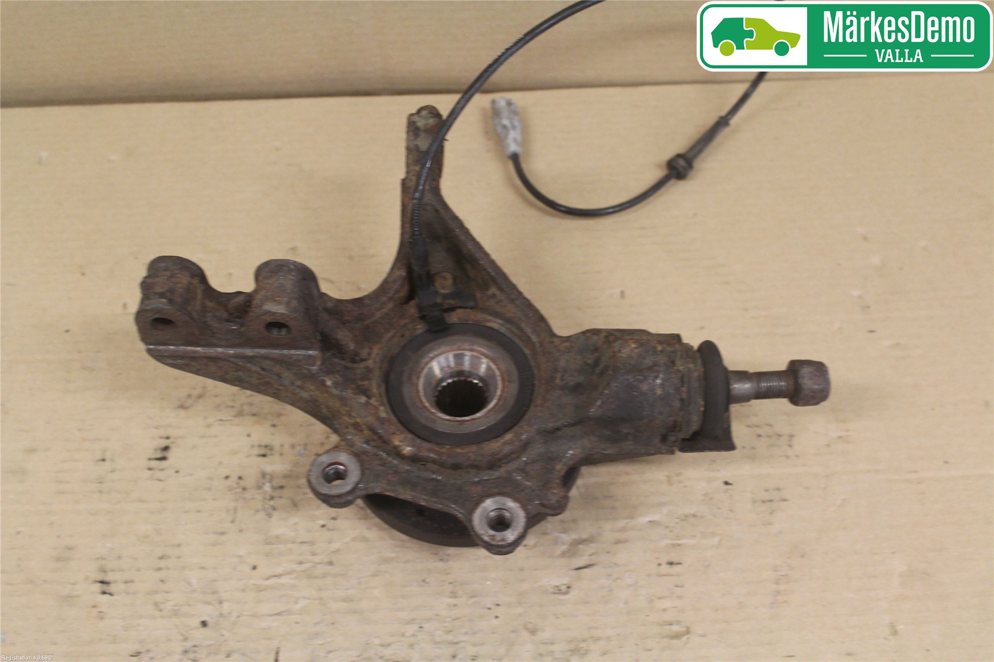 Peugeot PARTNER 08-15 Spindel Hf
