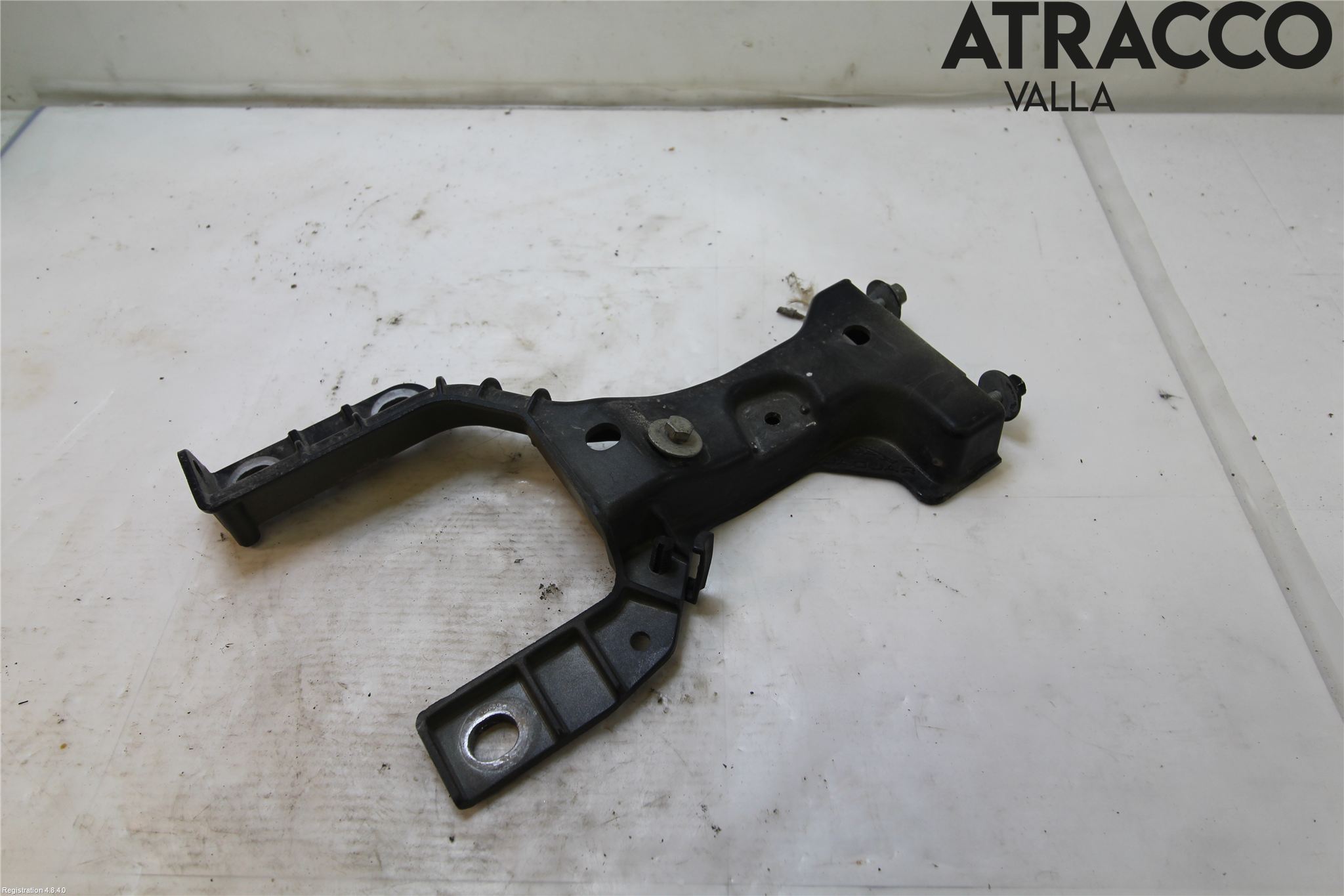 Jaguar F-PACE Frontplate