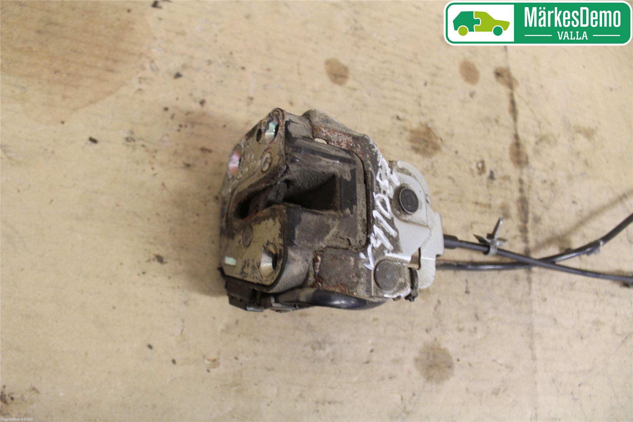 Nissan NAVARA 05-16 Dørlås - Låsekasse