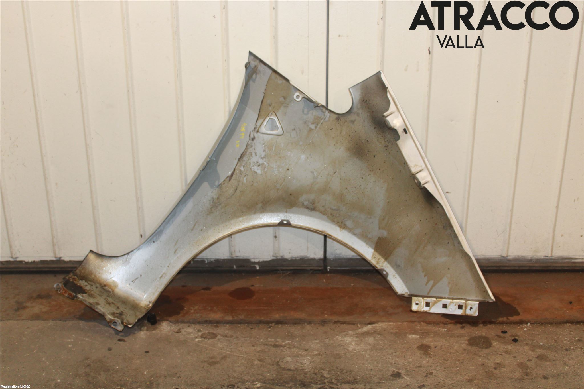 Mitsubishi COLT   04-08 Skjerm Foran Venstre