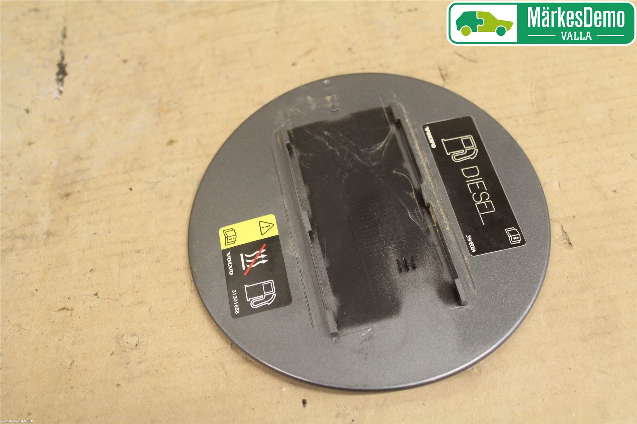 Volvo V40 12-19 Drivstoff Tankluke