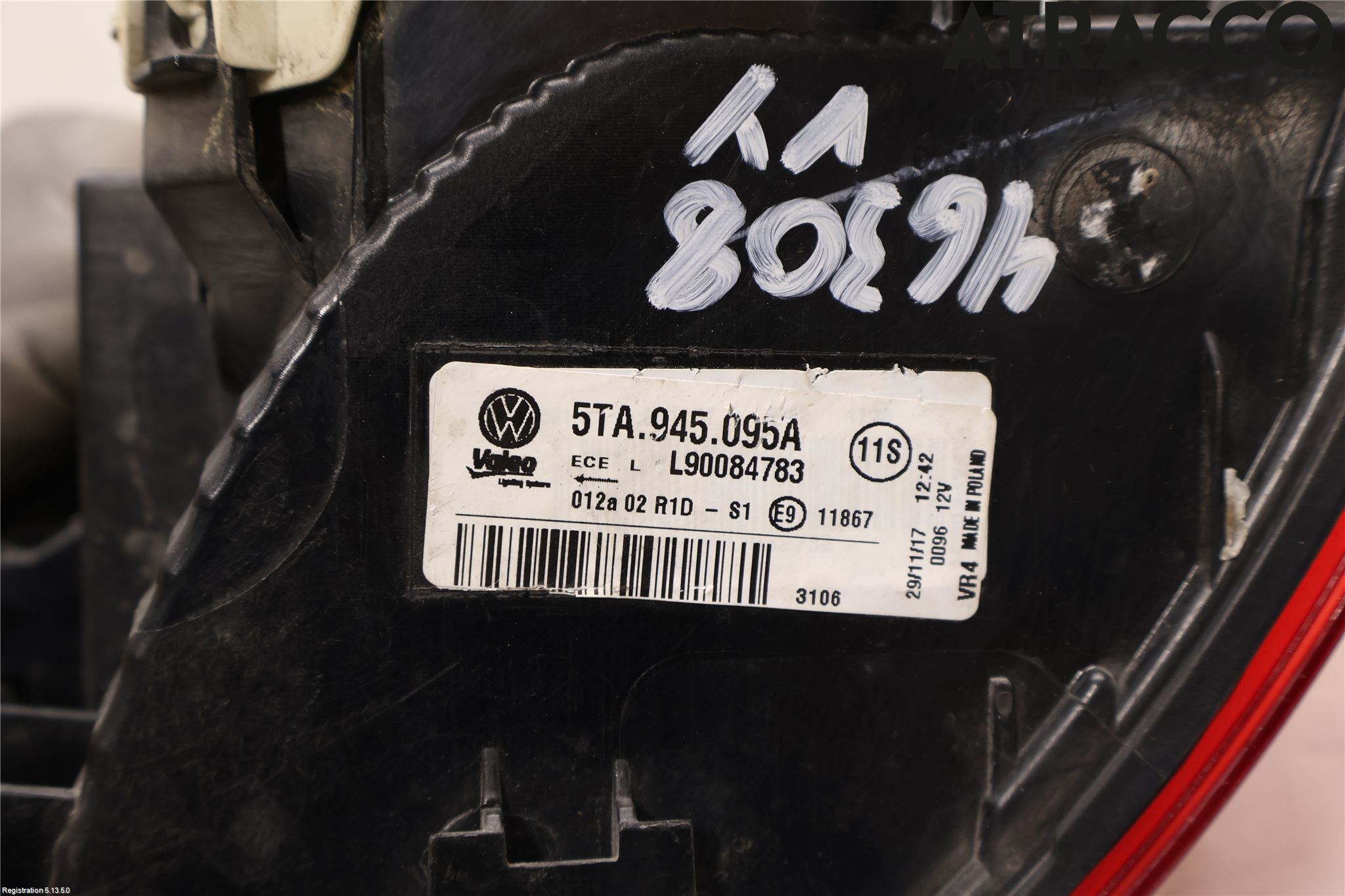 Volkswagen VW TOURAN 16- Baklykt Venstre