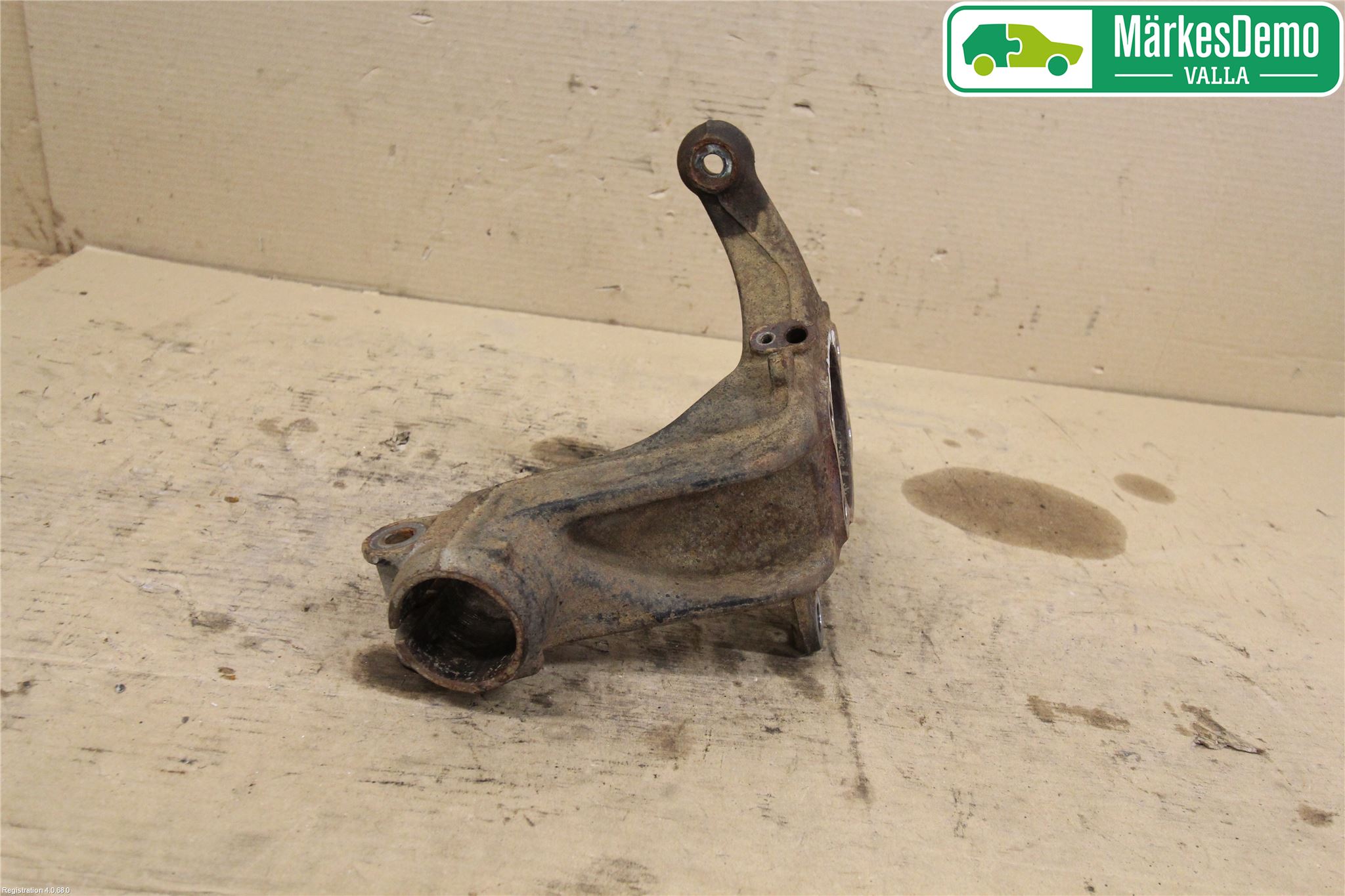 Nissan QASHQAI 14-17 Spindel Vf