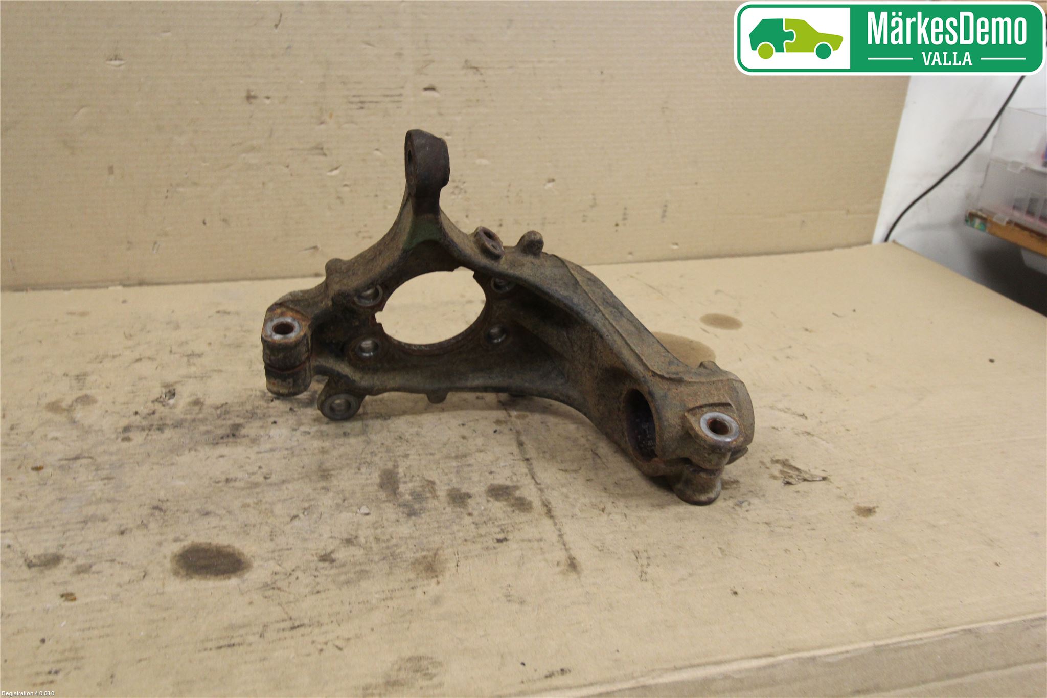 Nissan QASHQAI 14-17 Spindel Vf