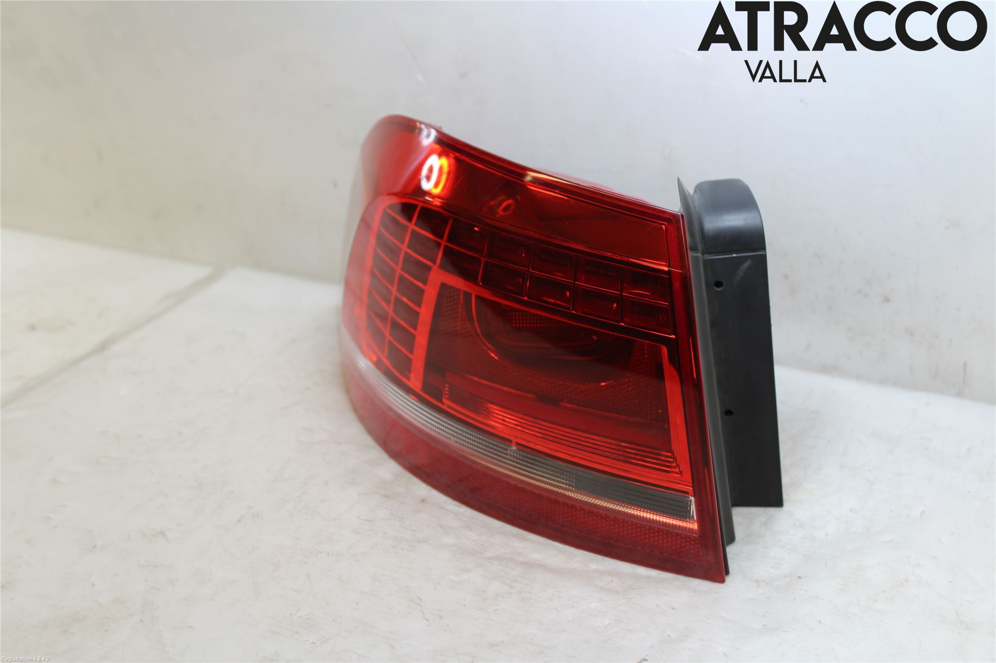 Volkswagen VW PASSAT 11-14 Baklykt Venstre