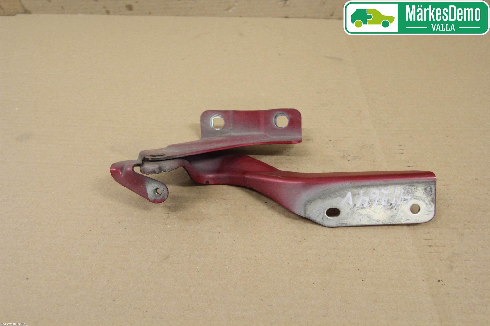 Nissan MICRA 11-16 Panser Hengsel - Hengsler