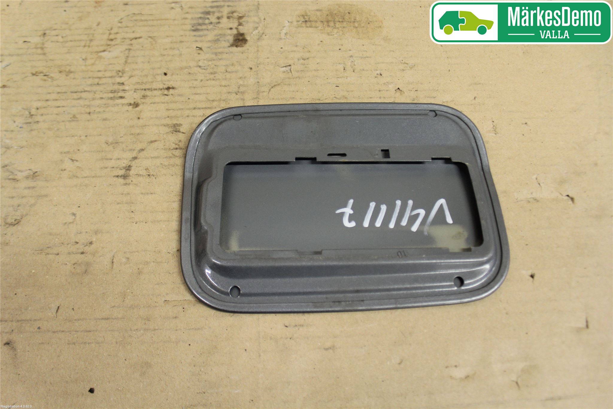 BMW 5 E60/61 Sed/Tou 02-10 Drivstoff Tankluke